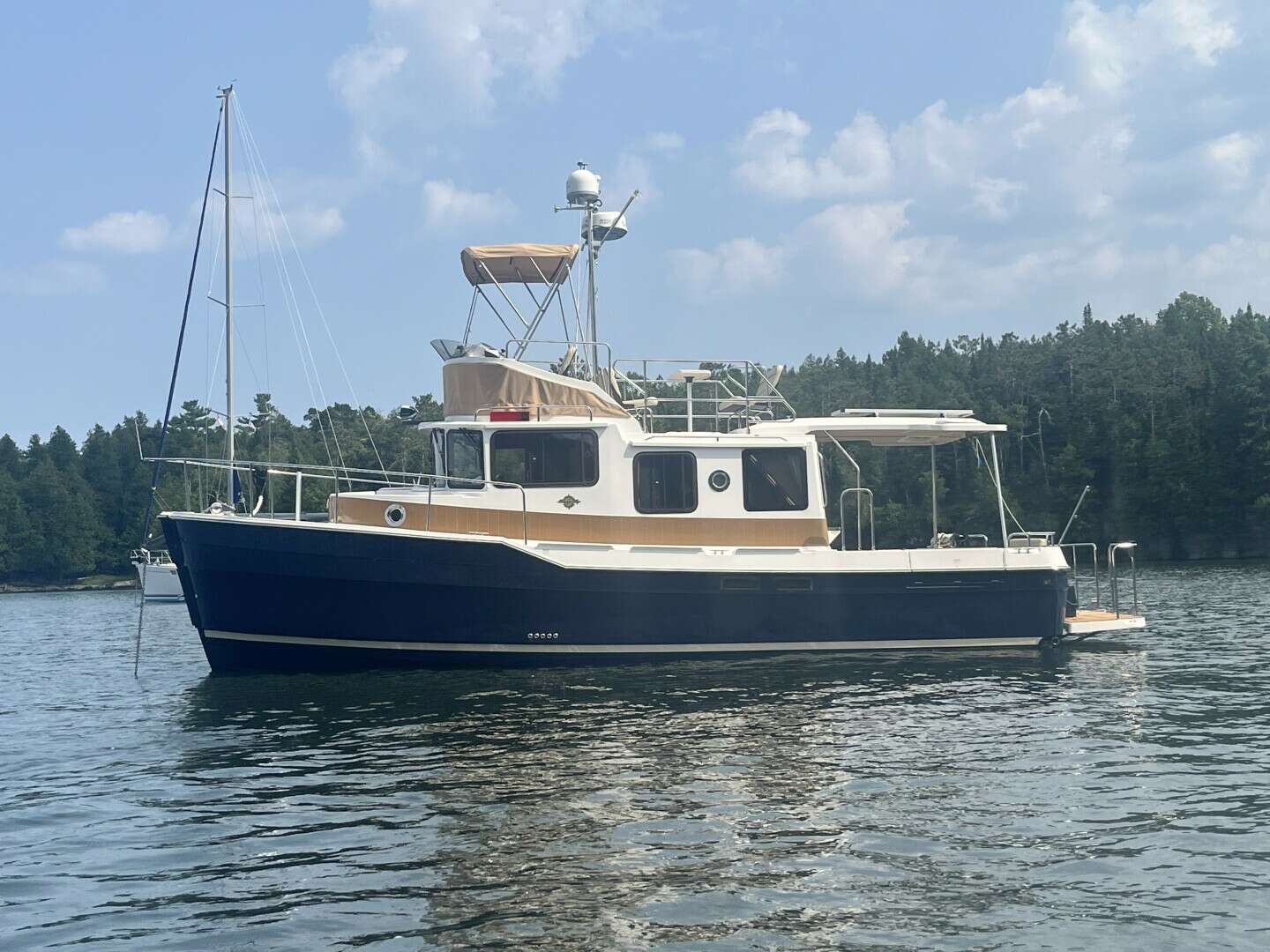 2023 31' Ranger Tugs photo
