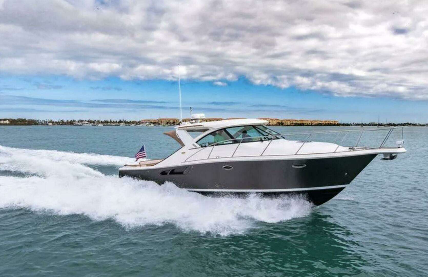 2013 36' Tiara Yachts photo
