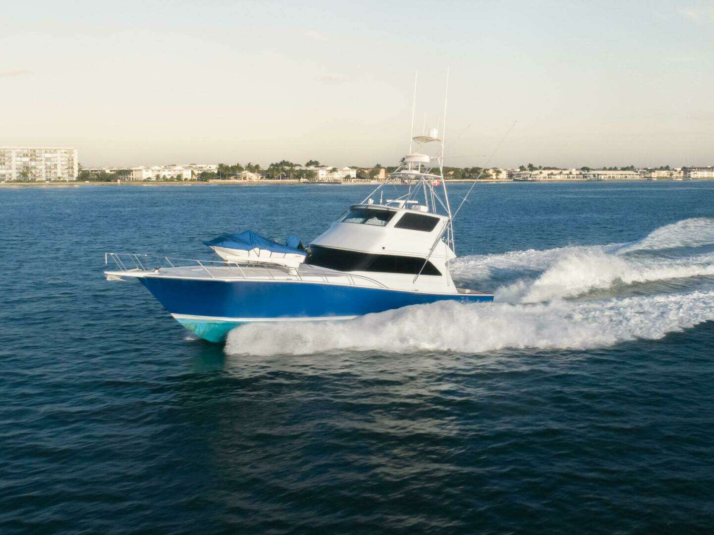 2003 65' Viking photo