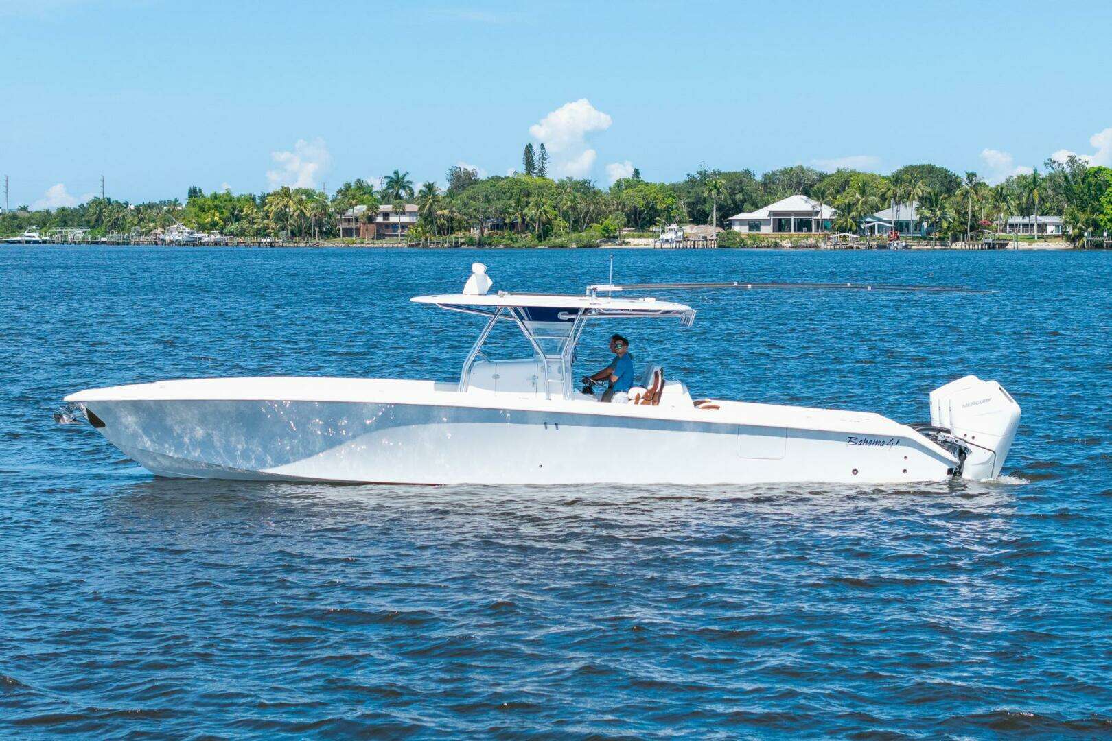 2024 41' Bahama photo