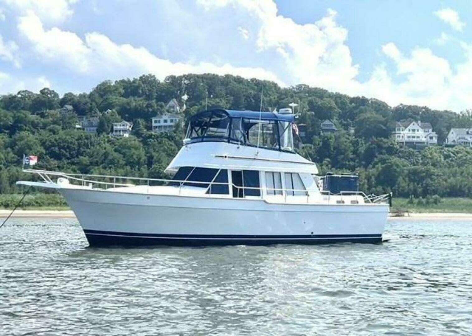 2004 43' Mainship photo
