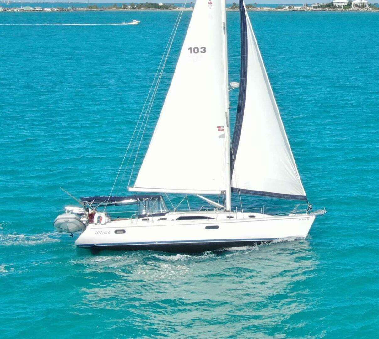 2015 44' Catalina photo