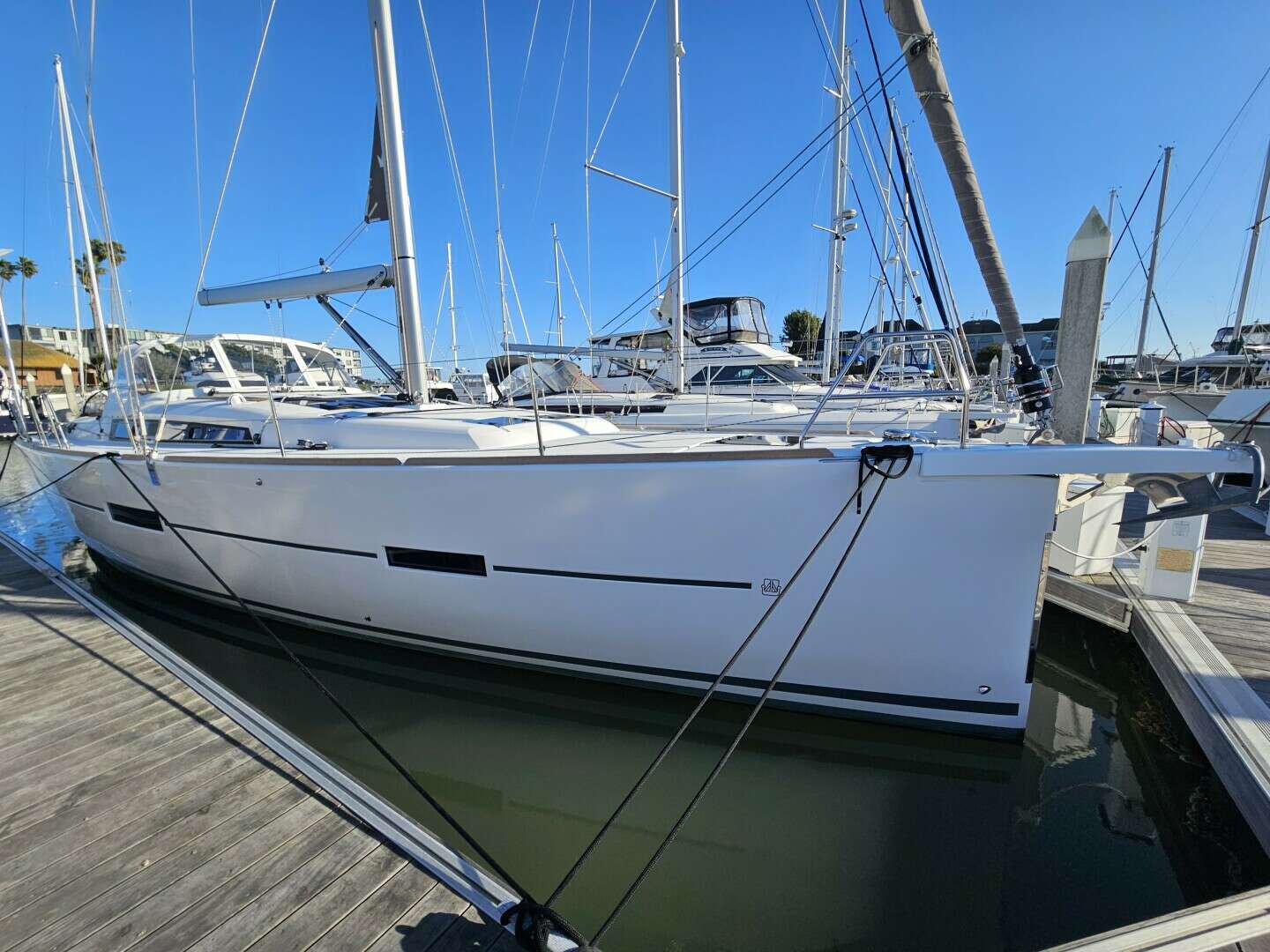 2018 45' Dufour photo