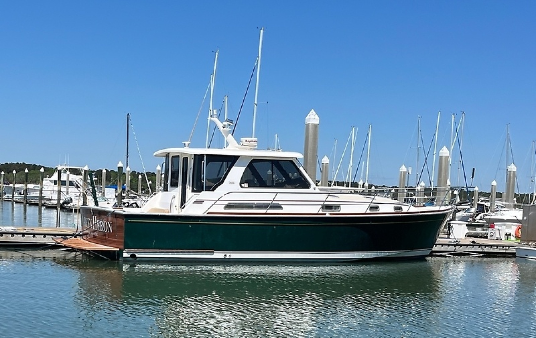 2004 42' Sabre photo