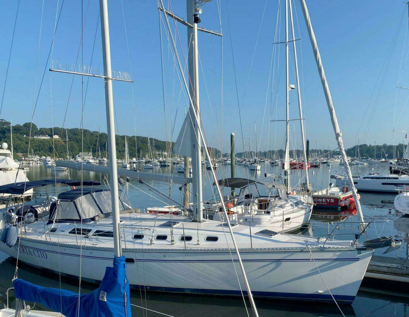 2002 47' Catalina photo