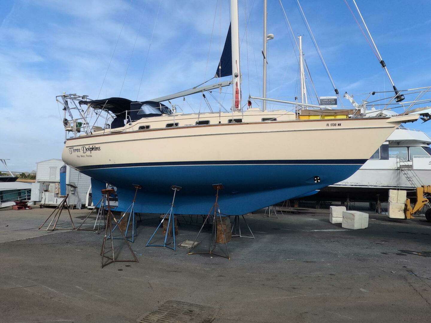 2005 37' Island Packet photo
