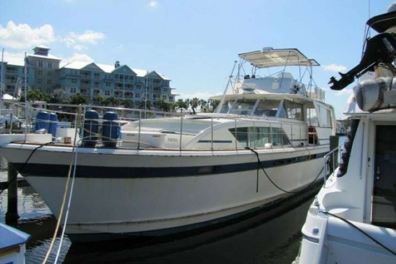 1973 55' Chris-Craft photo