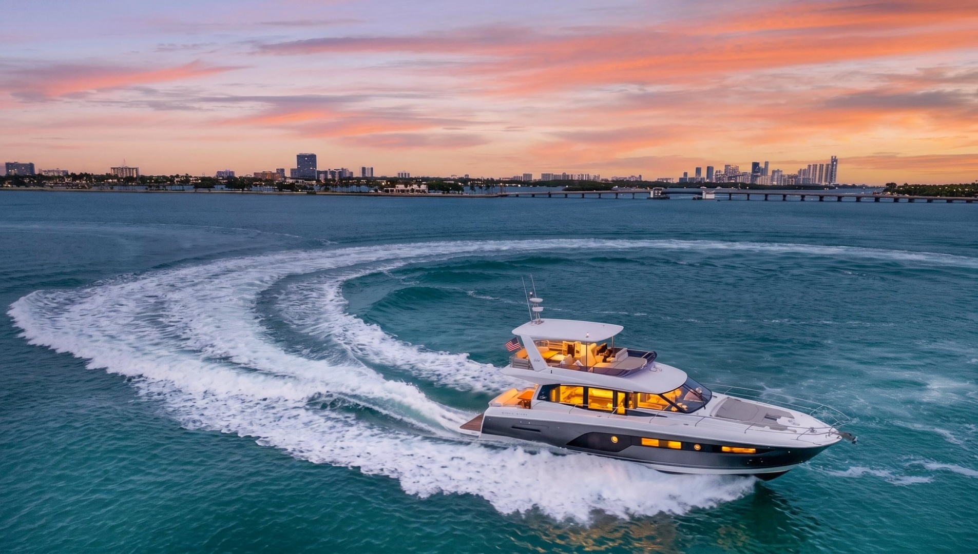 2023 61' Prestige photo