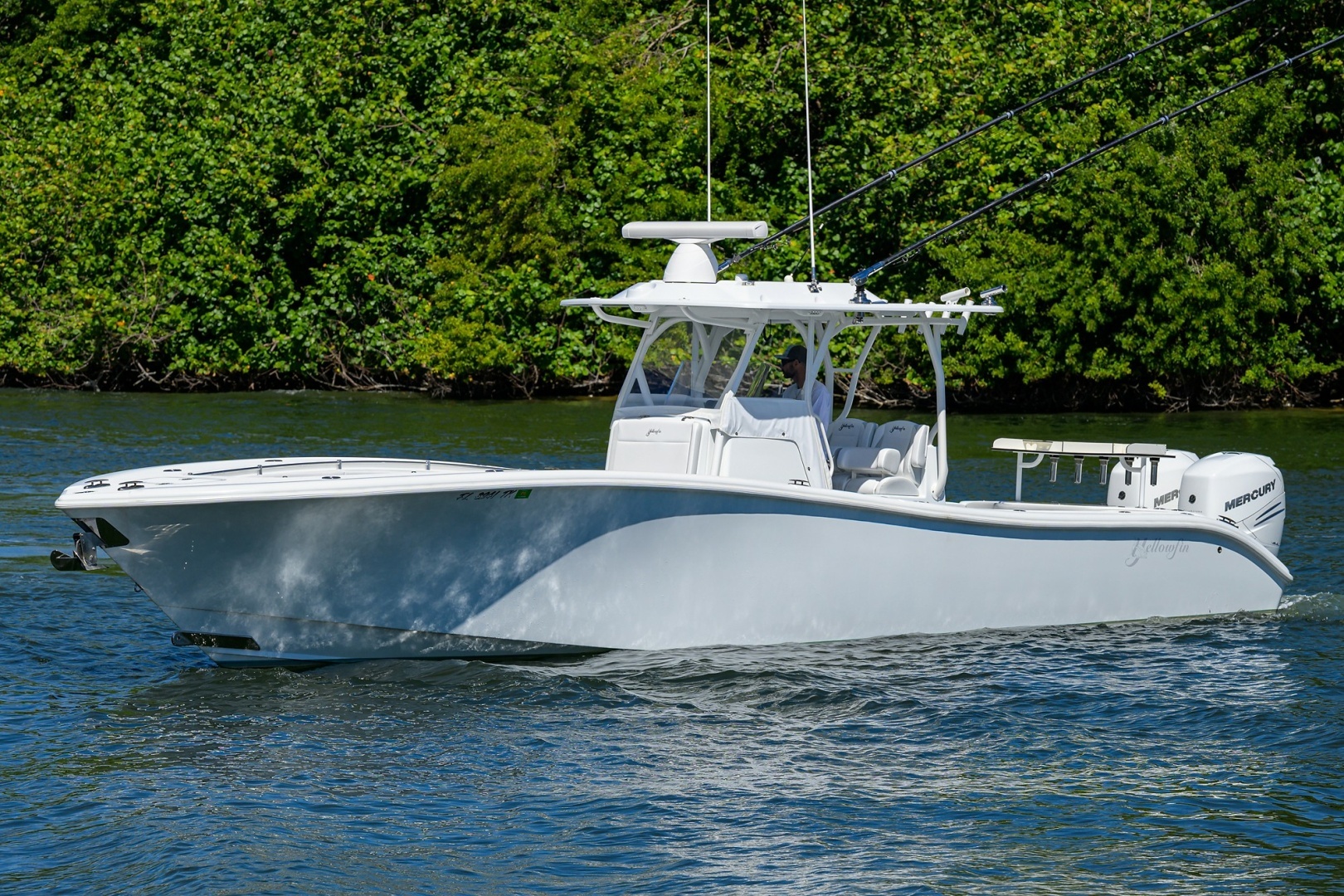 2023 34' Yellowfin photo