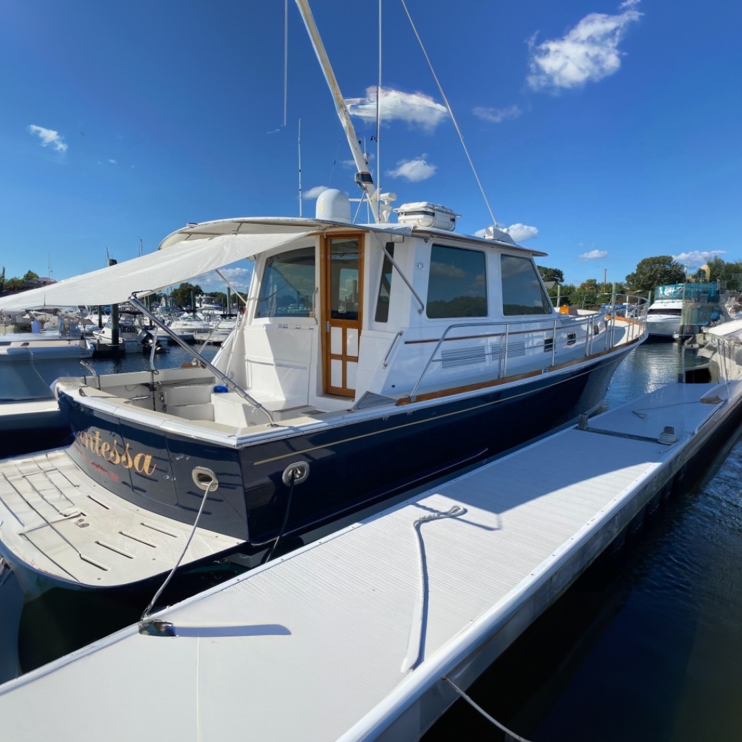 2001 49' Grand Banks photo