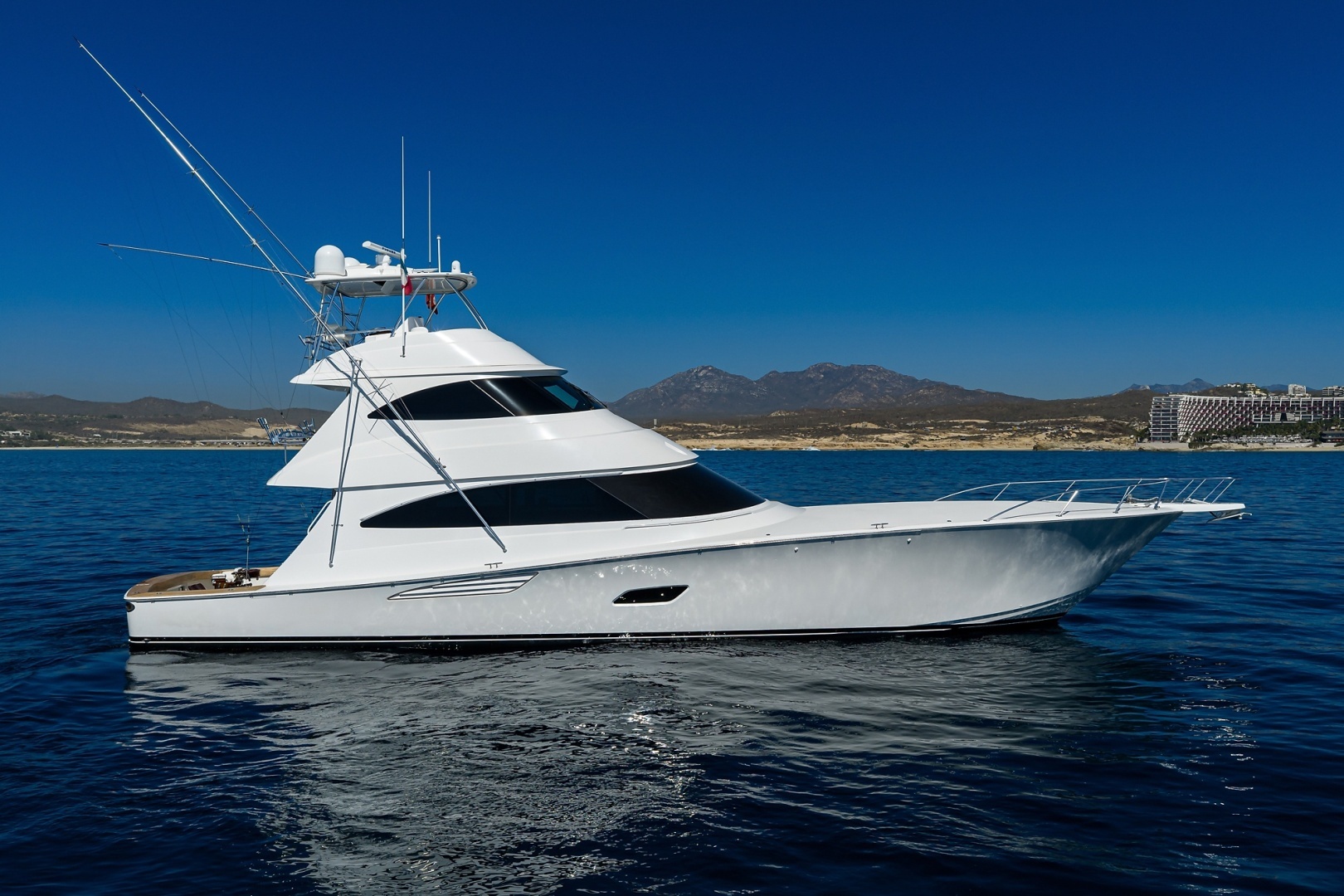 2023 80' Viking photo