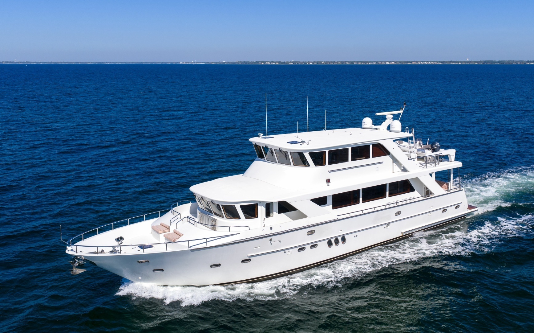 2006 82' Jefferson photo