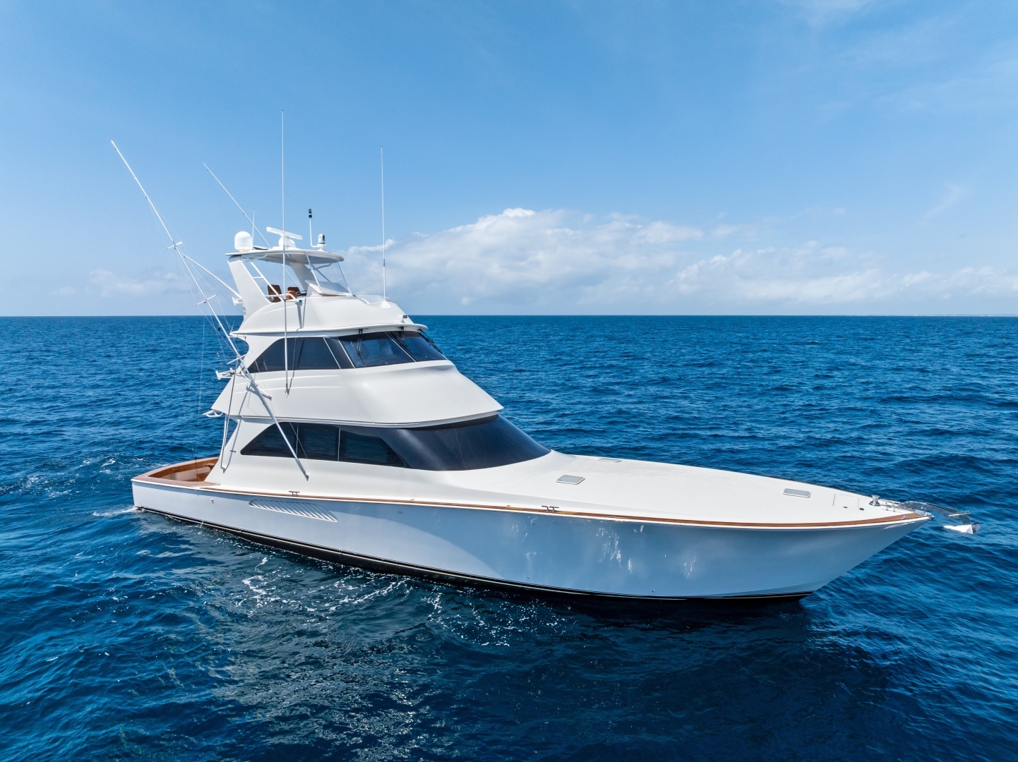 2008 68' Viking photo