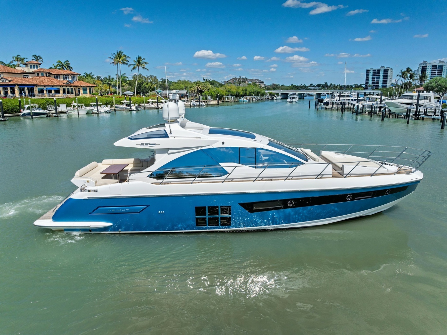 2015 55' Azimut photo