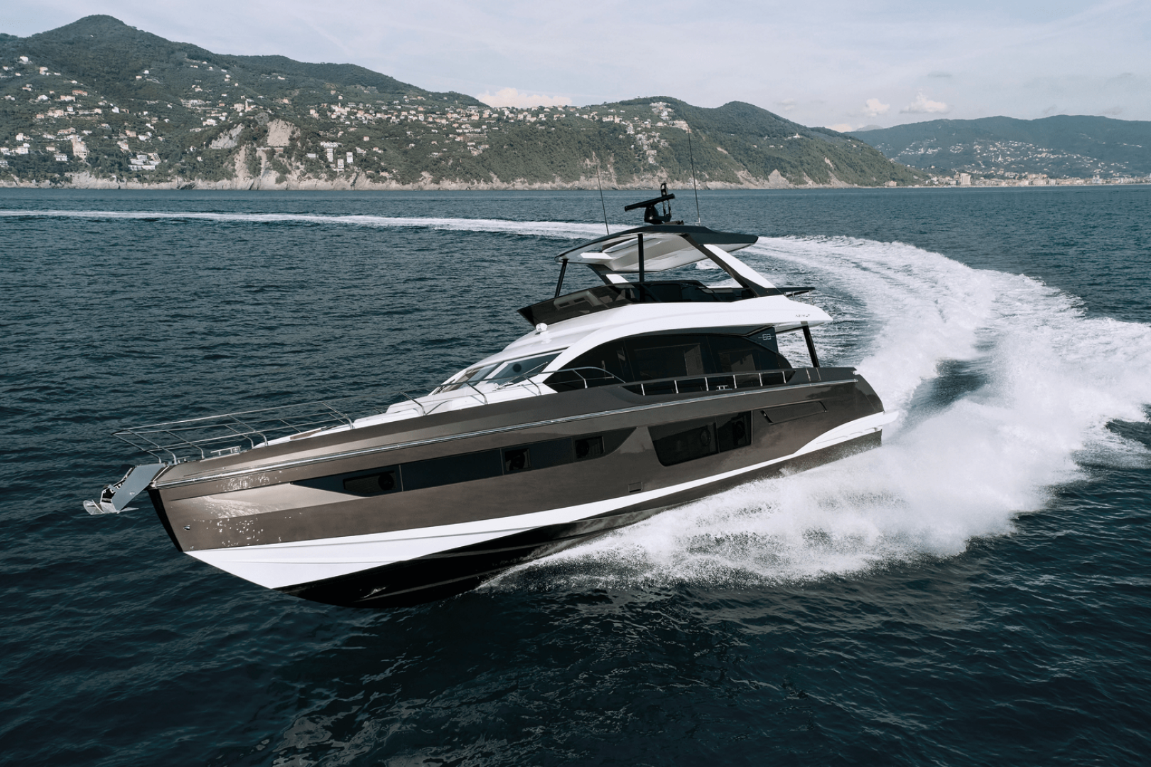 2024 68' Azimut photo