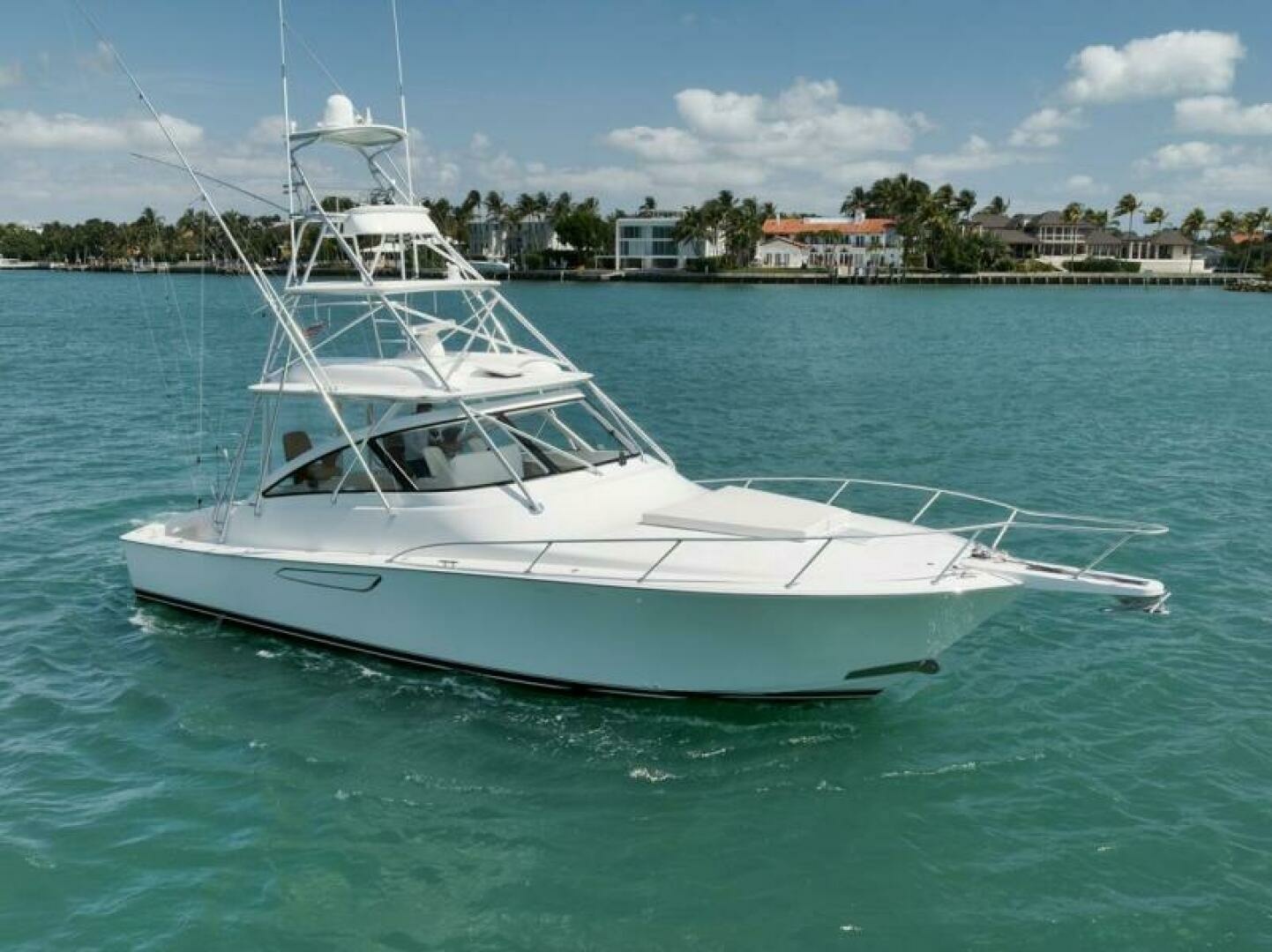 2015 42' Viking photo