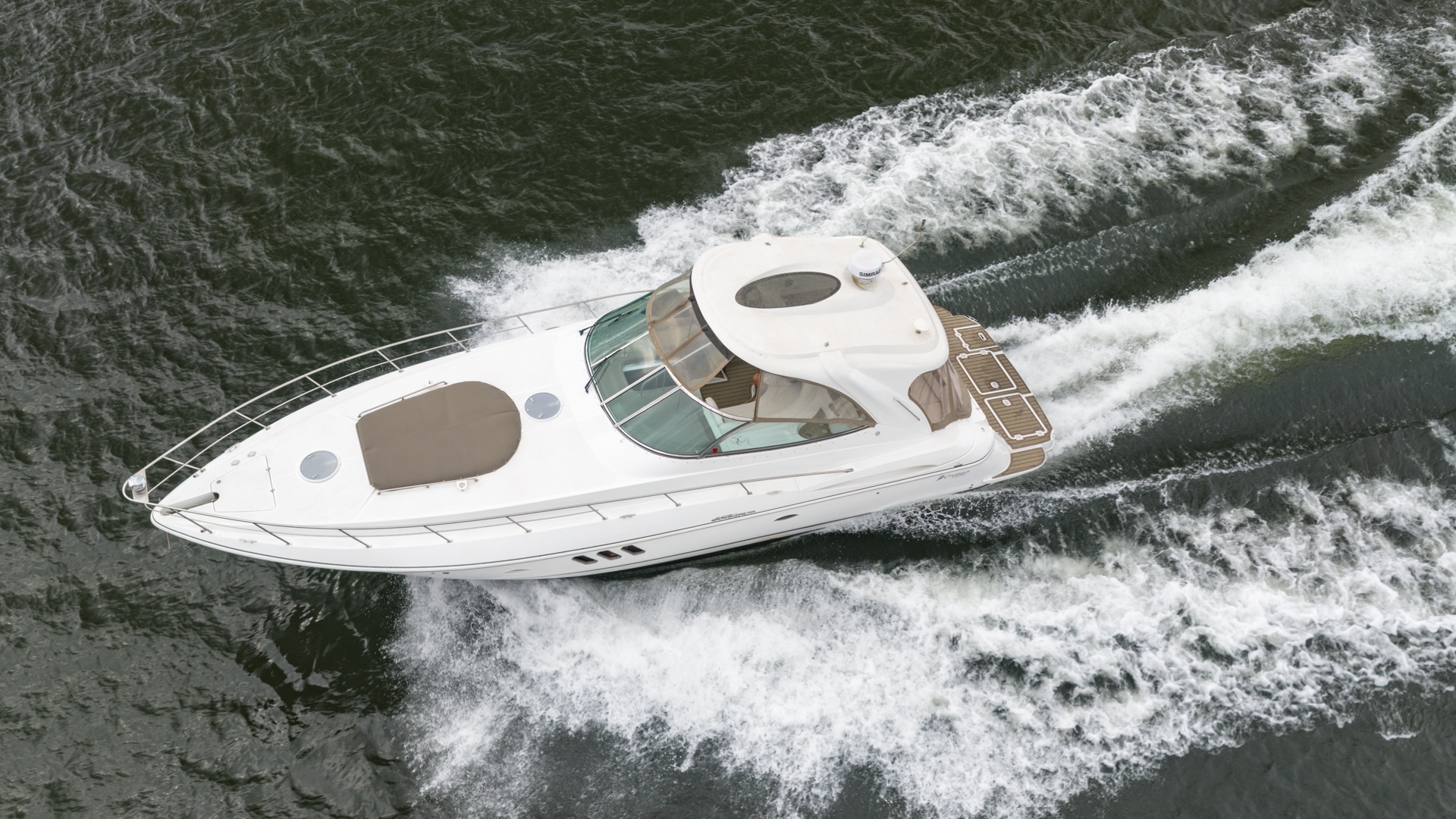 2008 46' Cruisers Yachts photo