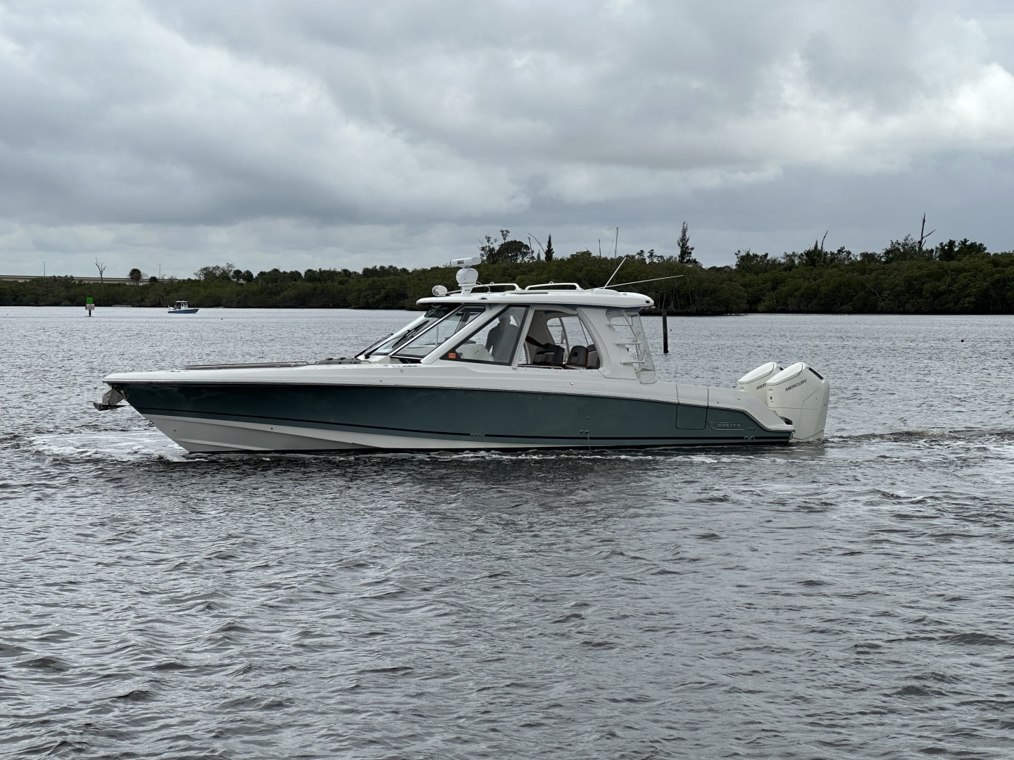 2024 38' Boston Whaler photo