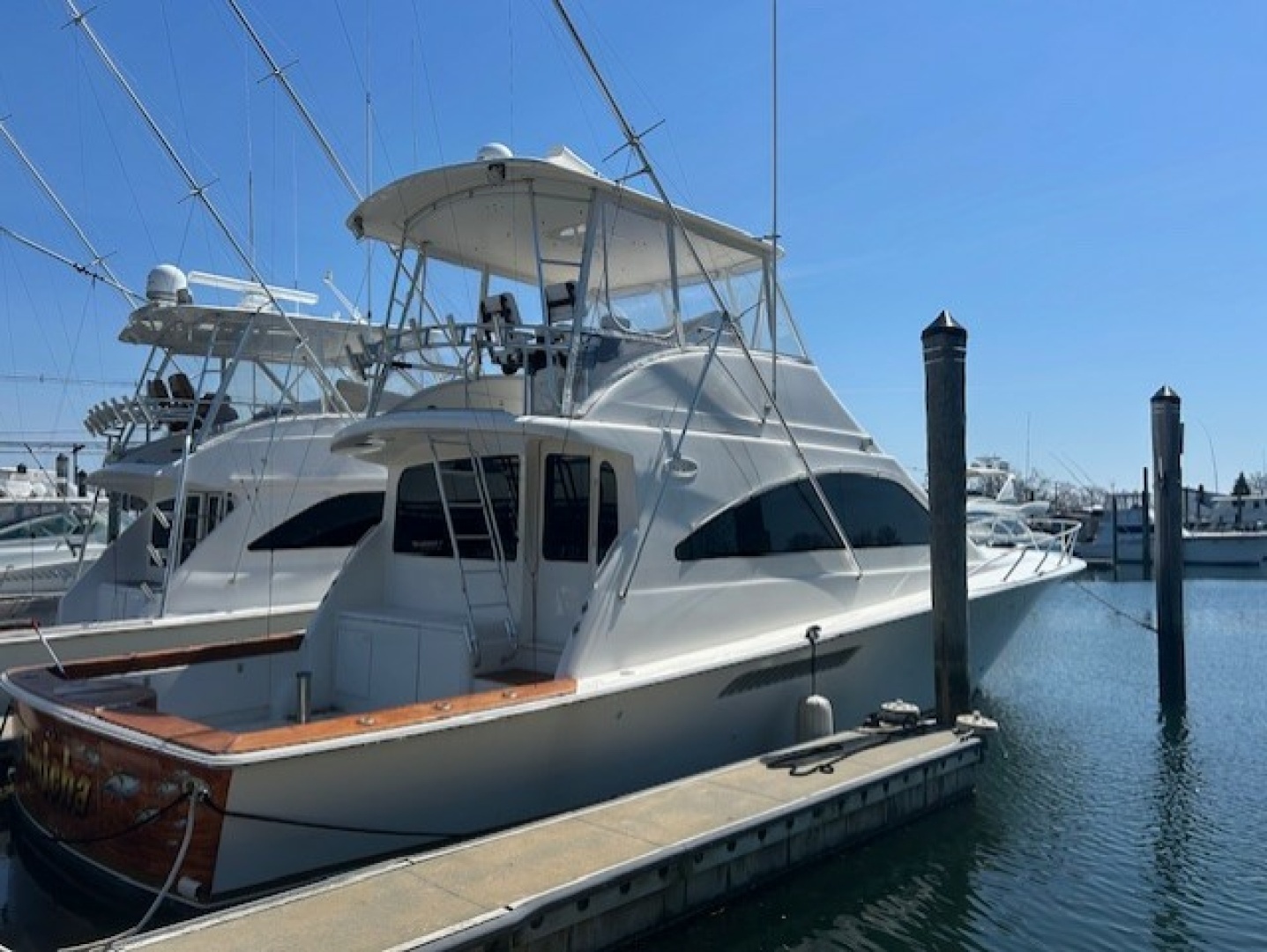 2004 50' Ocean Yachts photo