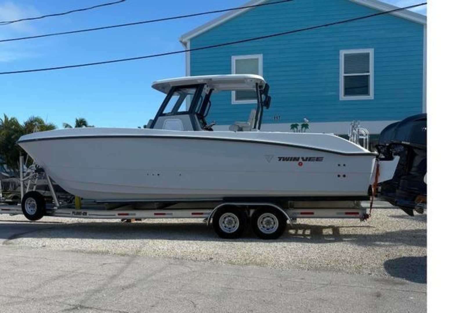 2026 28' Twin Vee photo