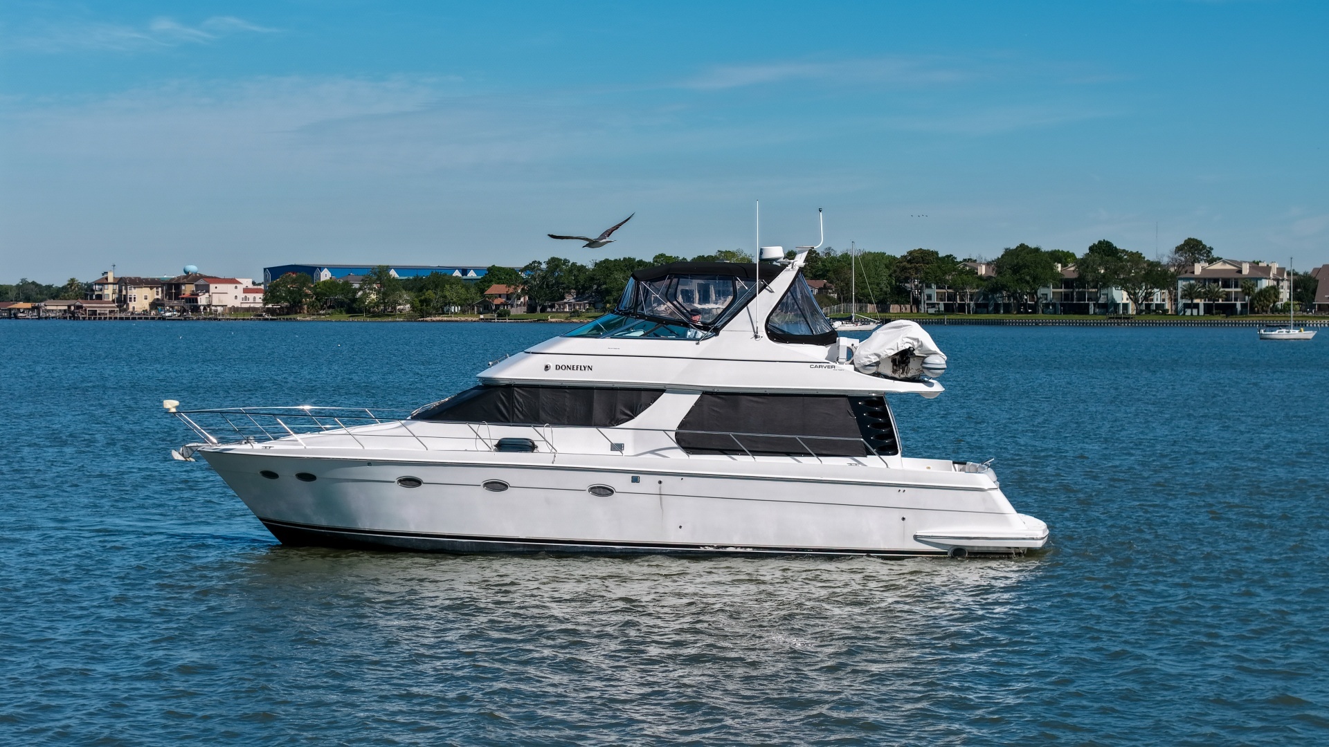 1999 53' Carver photo