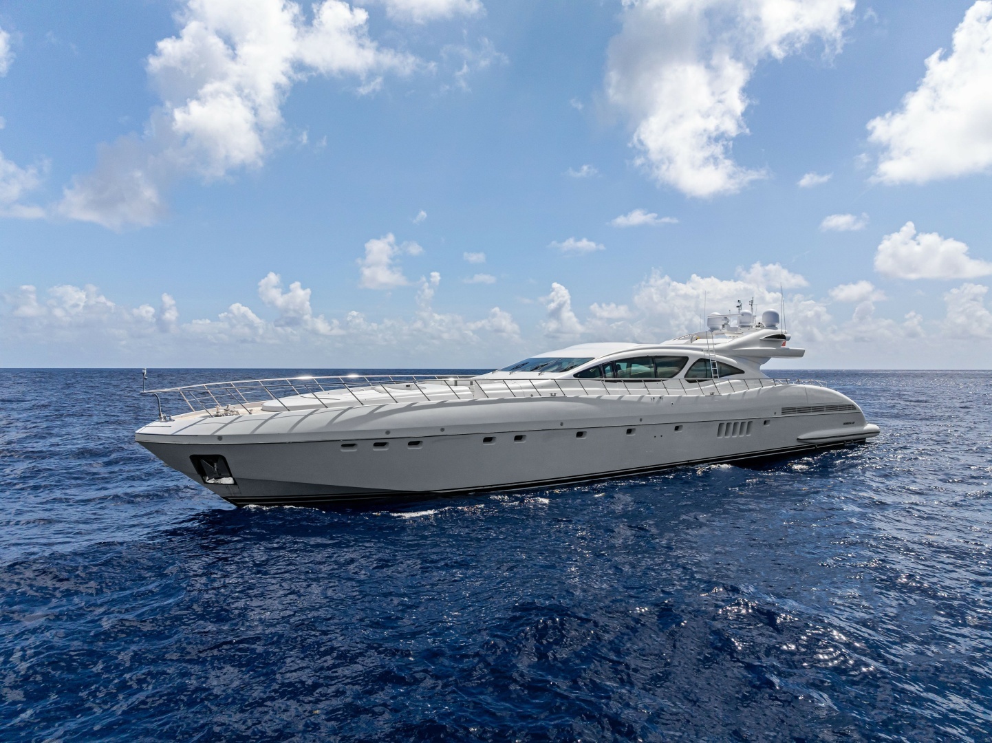 2005 130' Mangusta photo