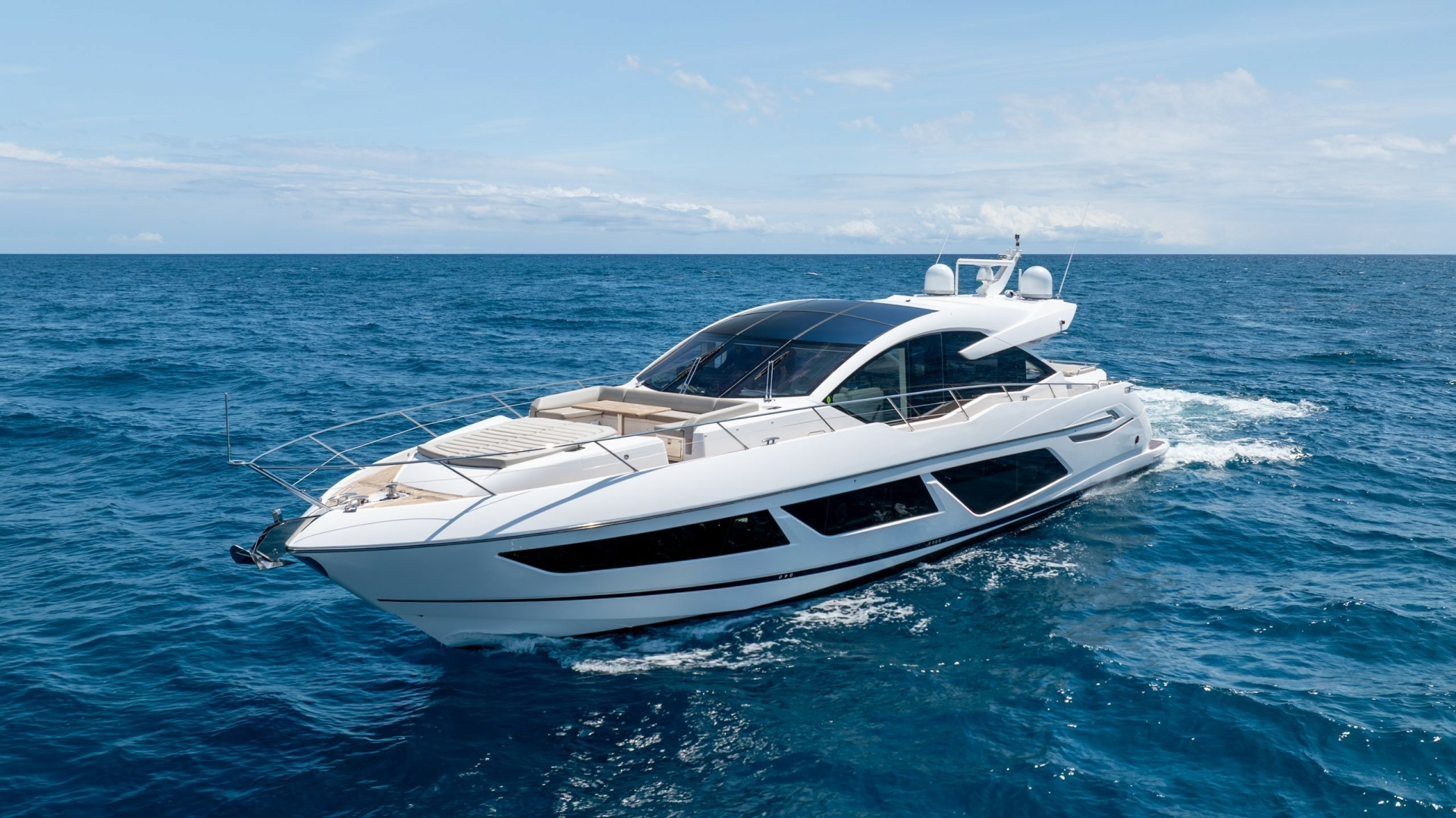 2020 74' Sunseeker photo