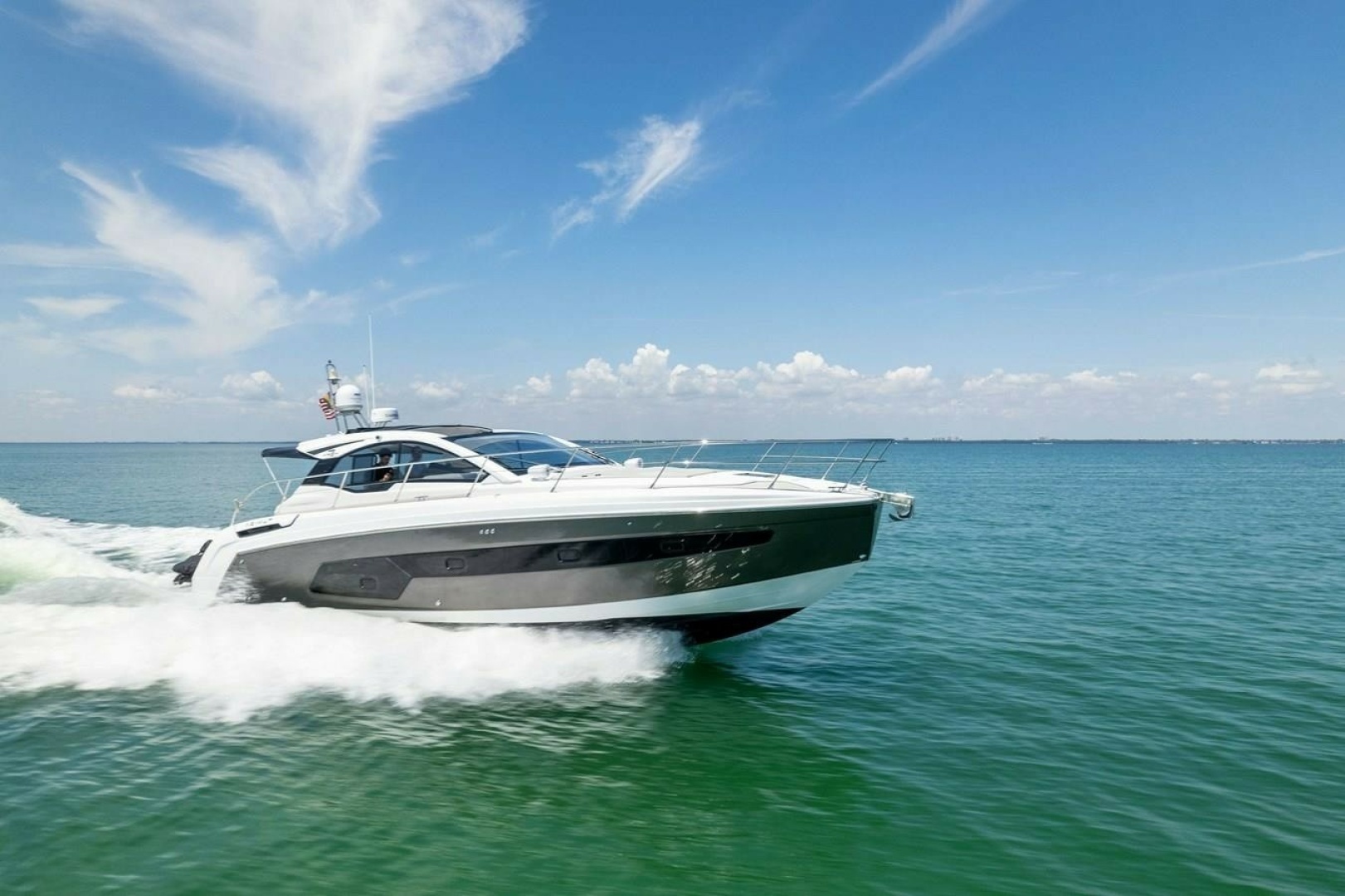 2021 45' Azimut photo