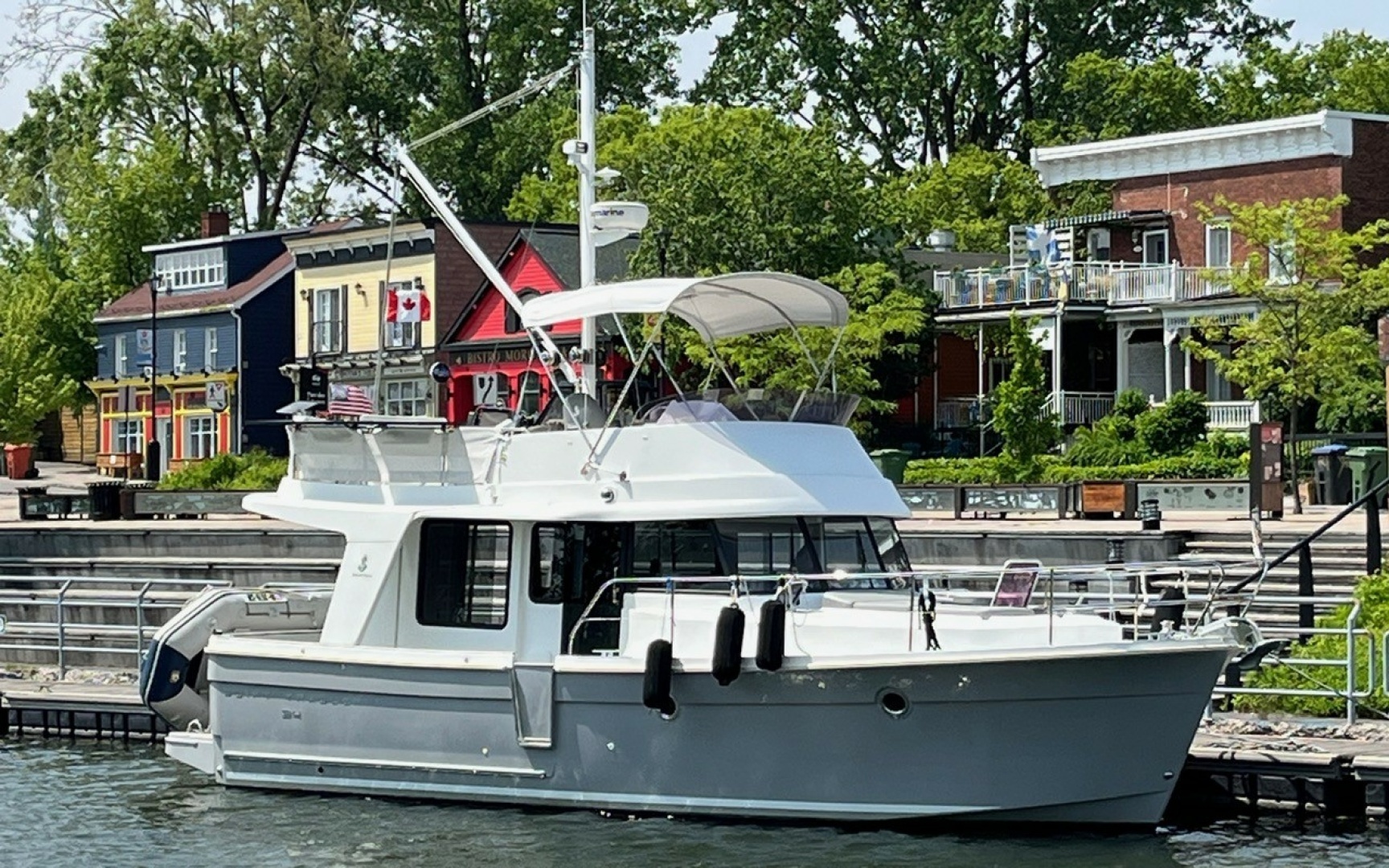 2015 34' Beneteau photo