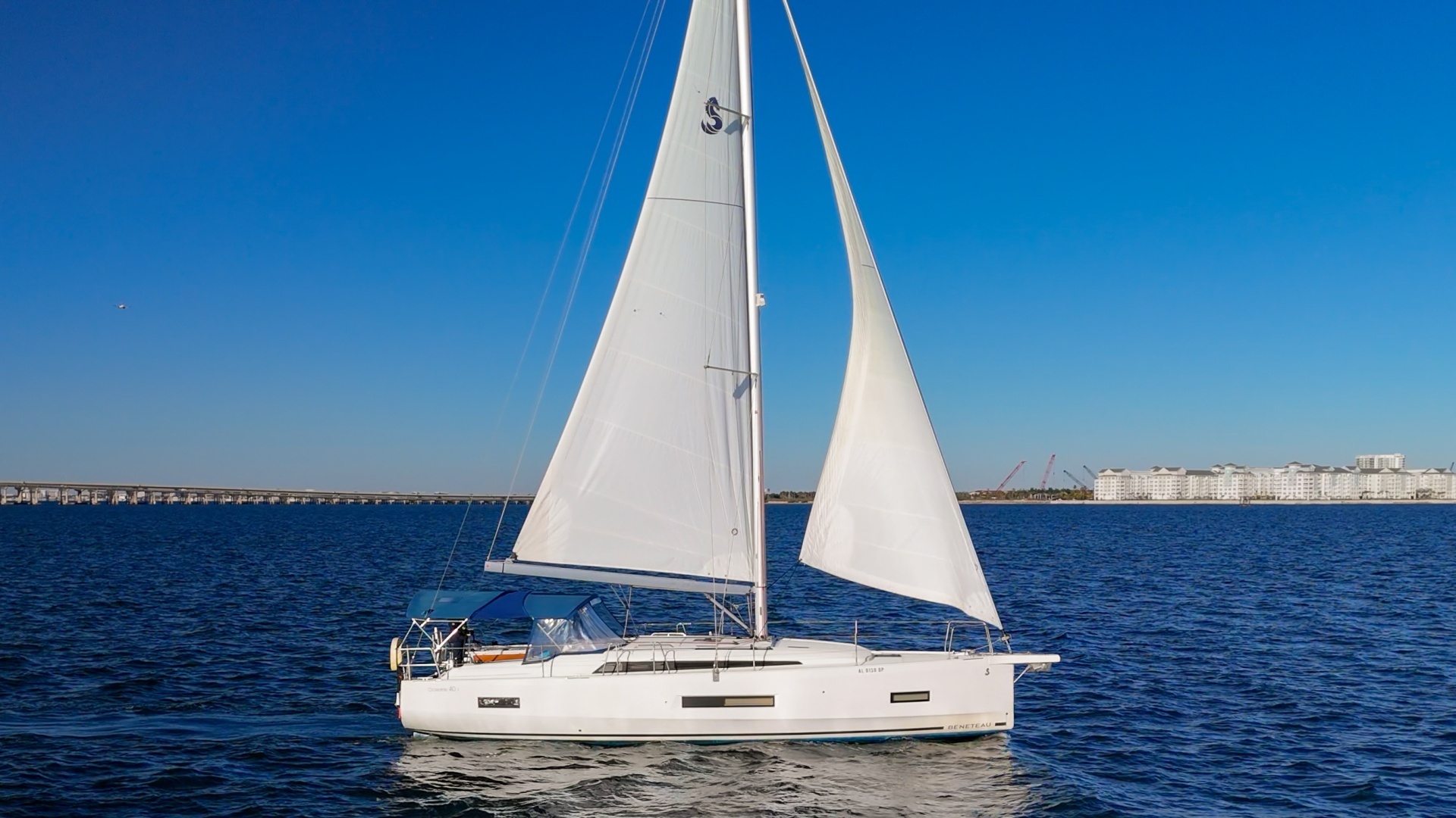 2022 40' Beneteau photo