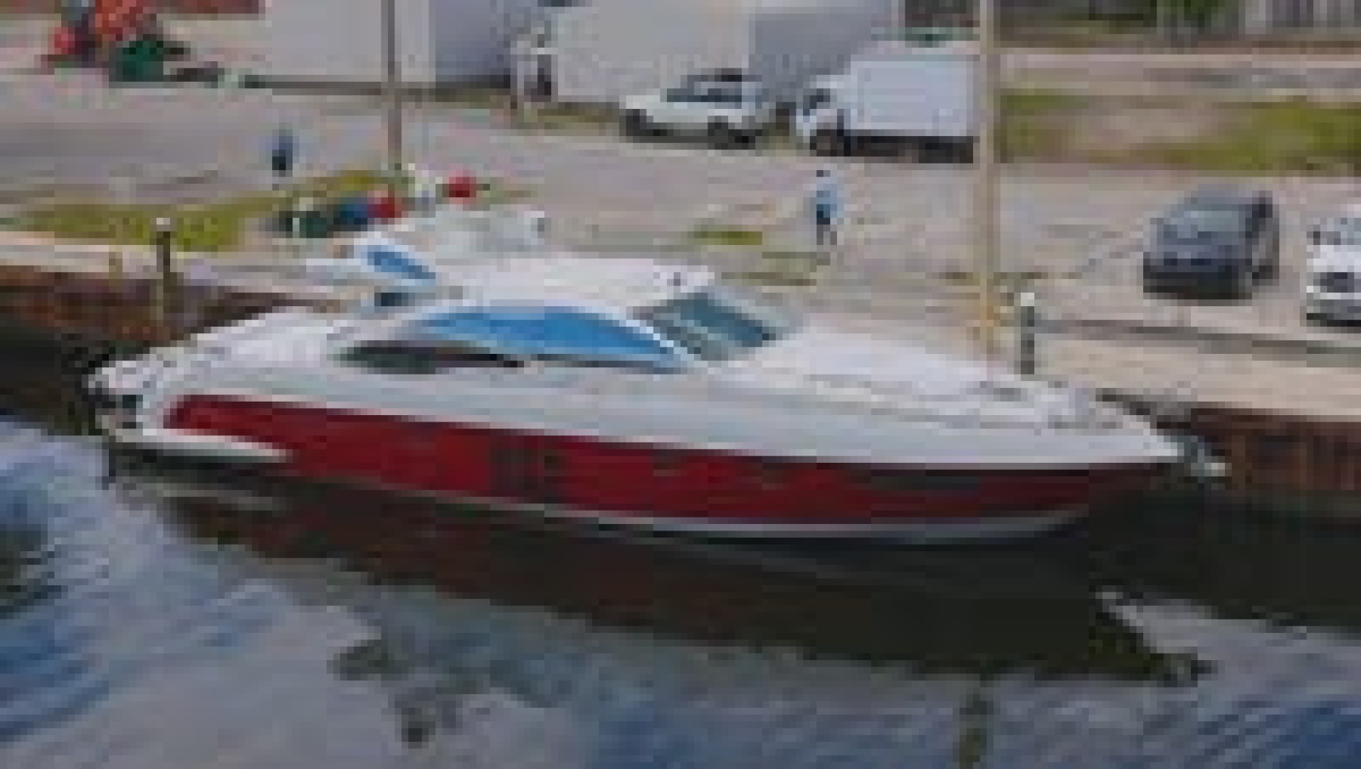 2008 62' Azimut photo