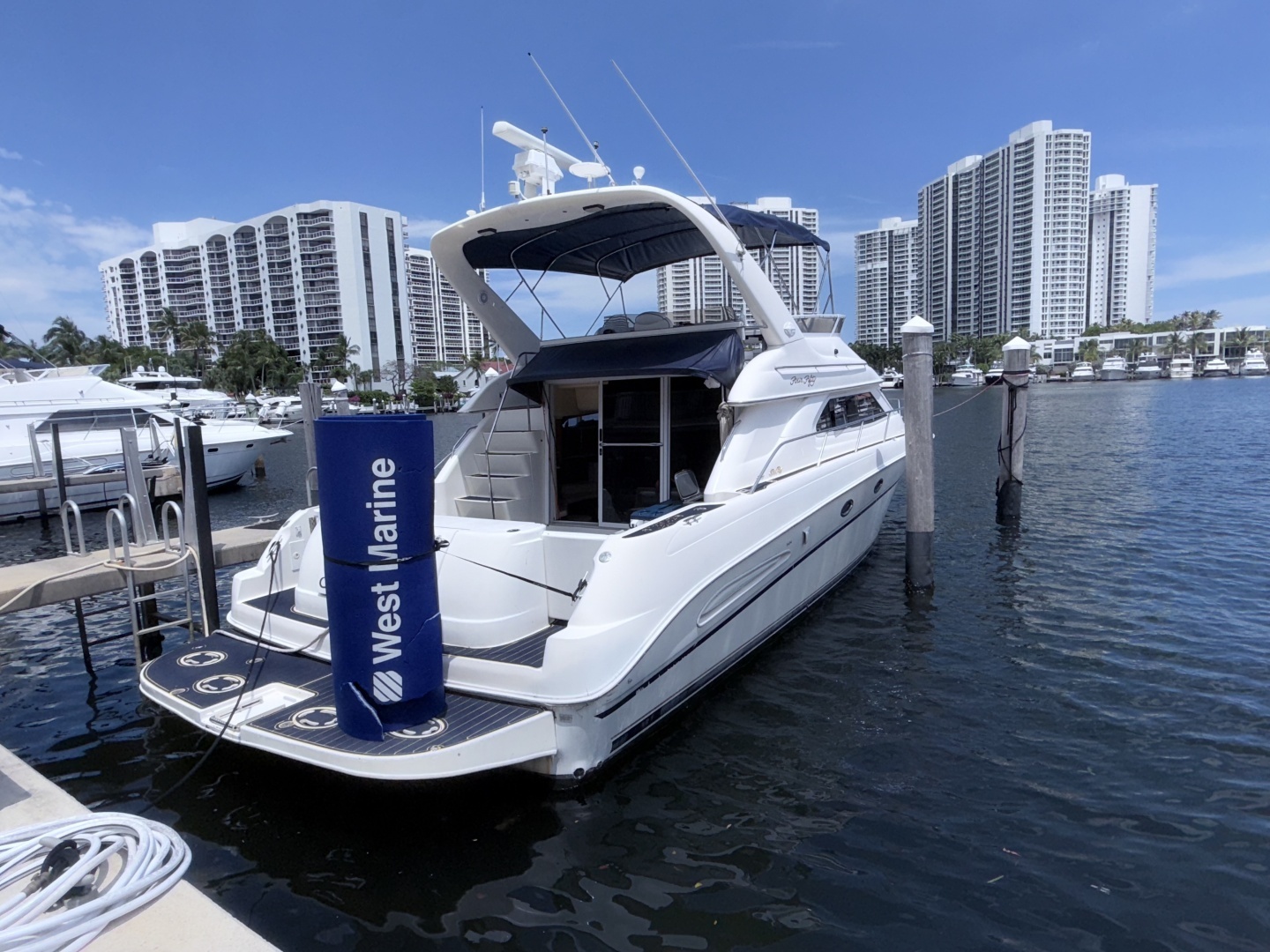 2001 45' Sea Ray photo