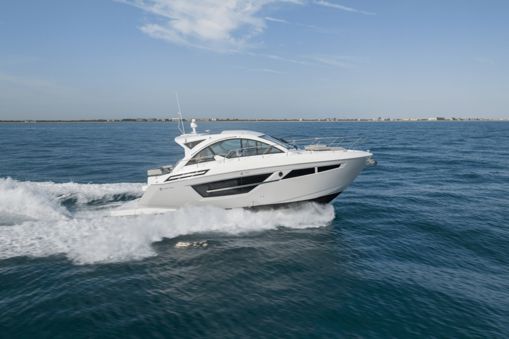 2025 50' Cruisers Yachts photo