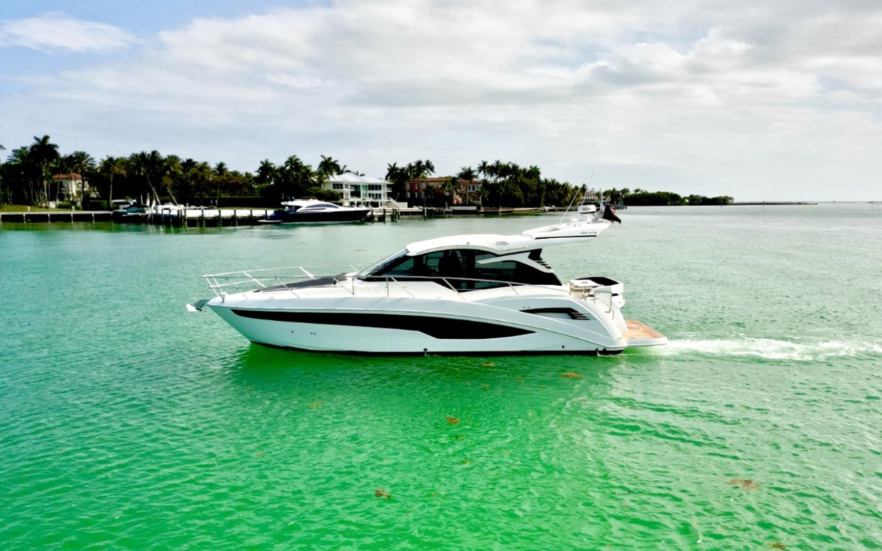 2020 42' Galeon photo
