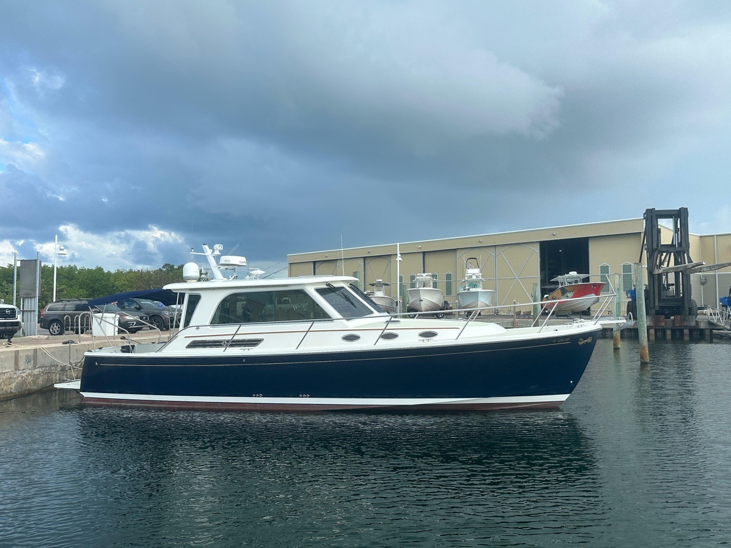 2016 37' Back Cove photo