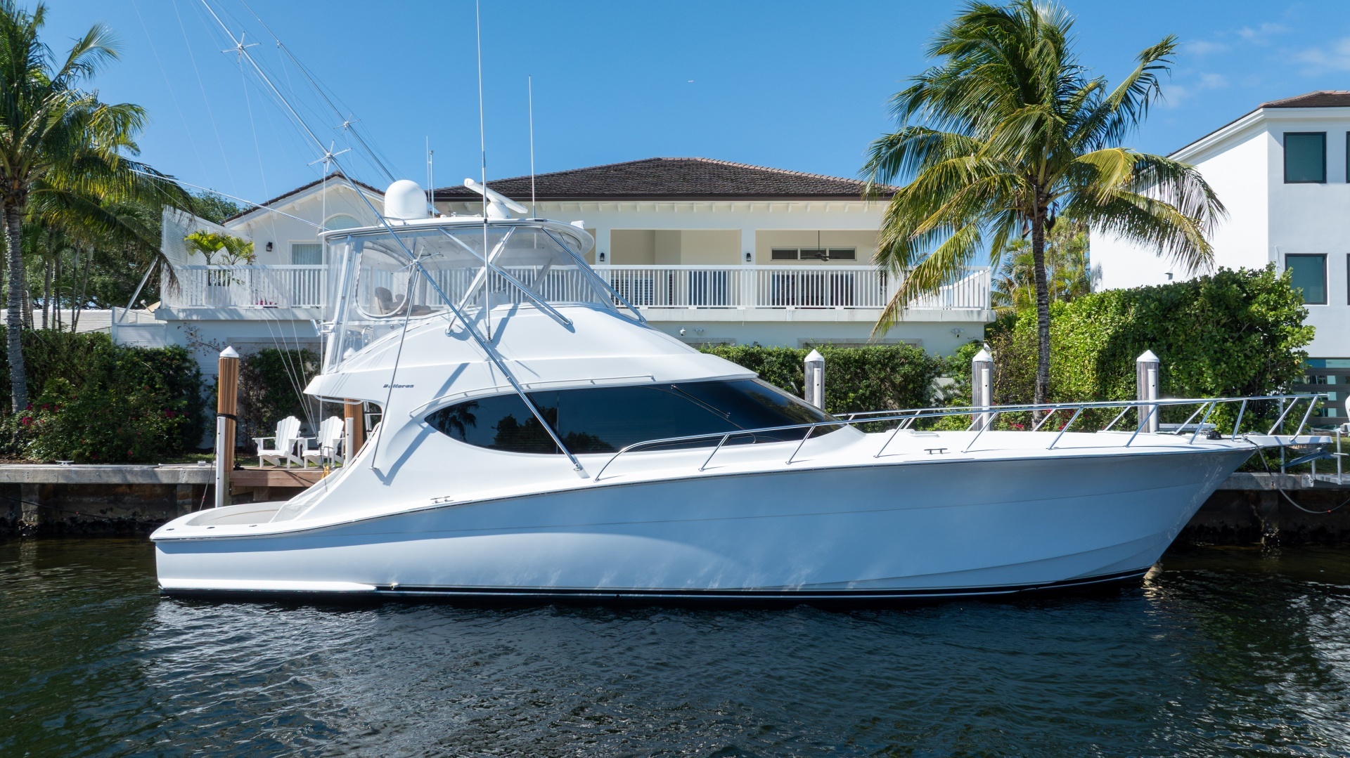 2017 54' Hatteras photo
