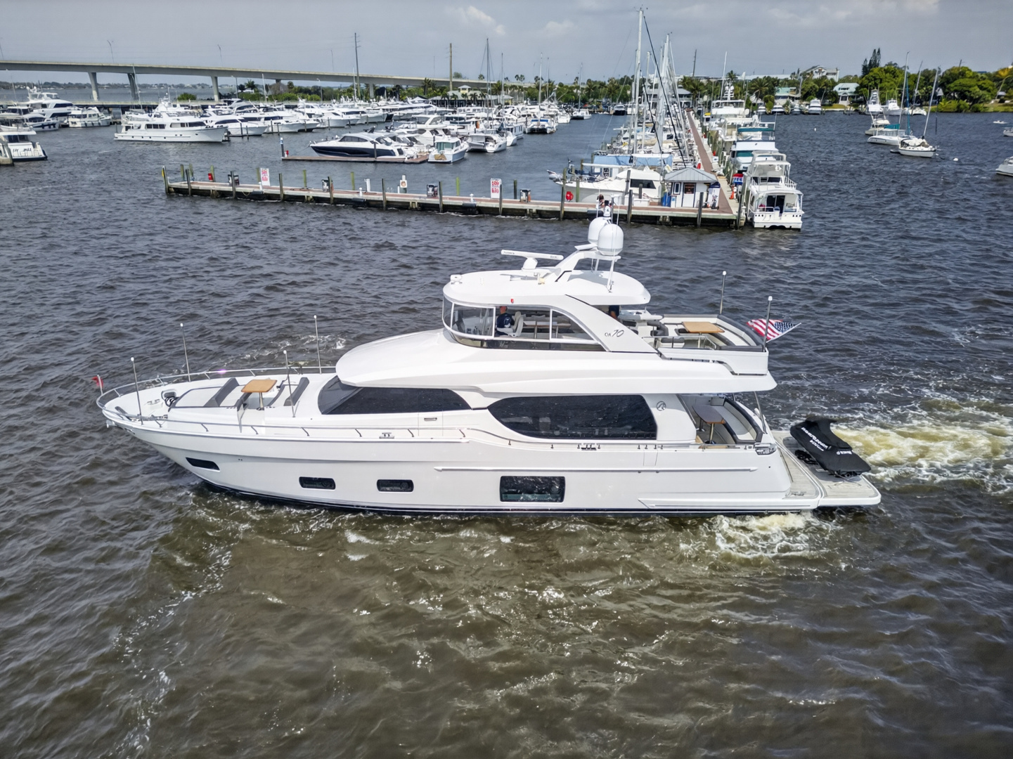 2021 70' Ocean Alexander photo