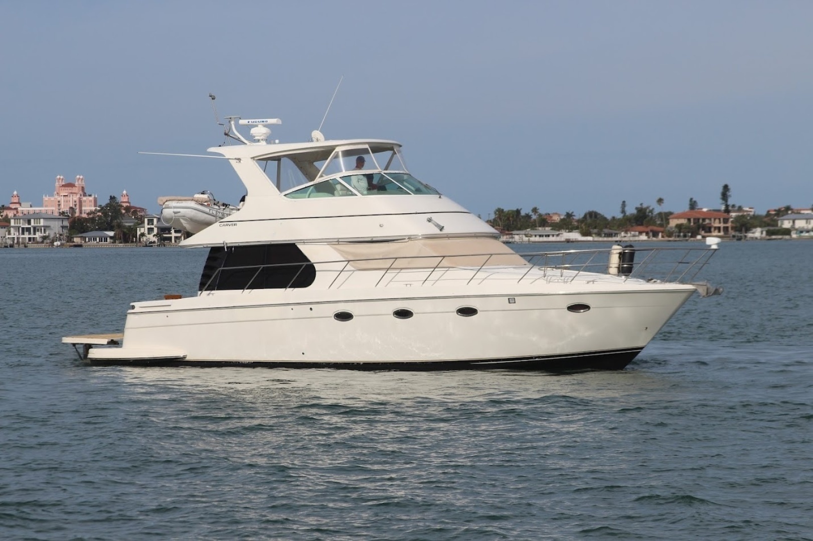 2005 46' Carver photo