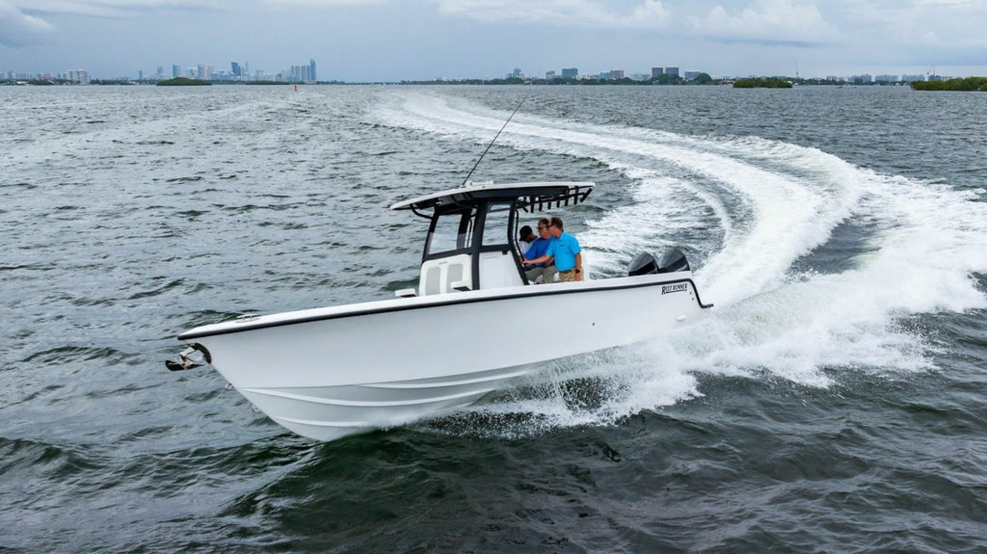 2027 28' Reef Runner photo