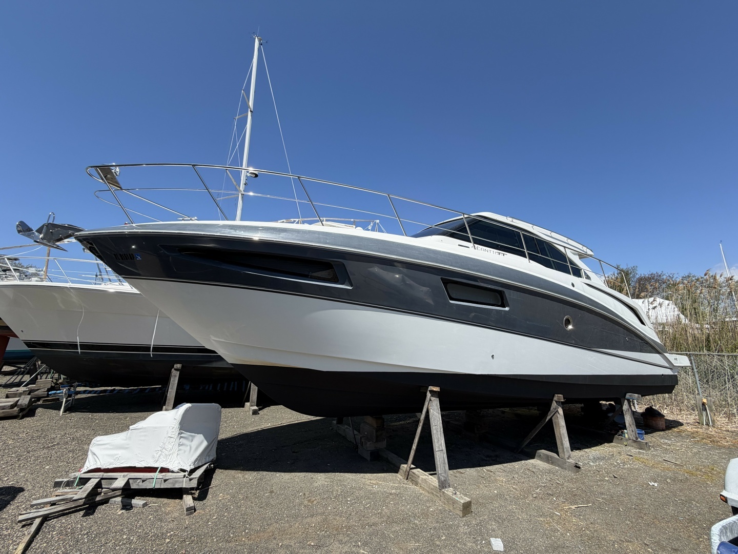 2016 41' Cruisers Yachts photo