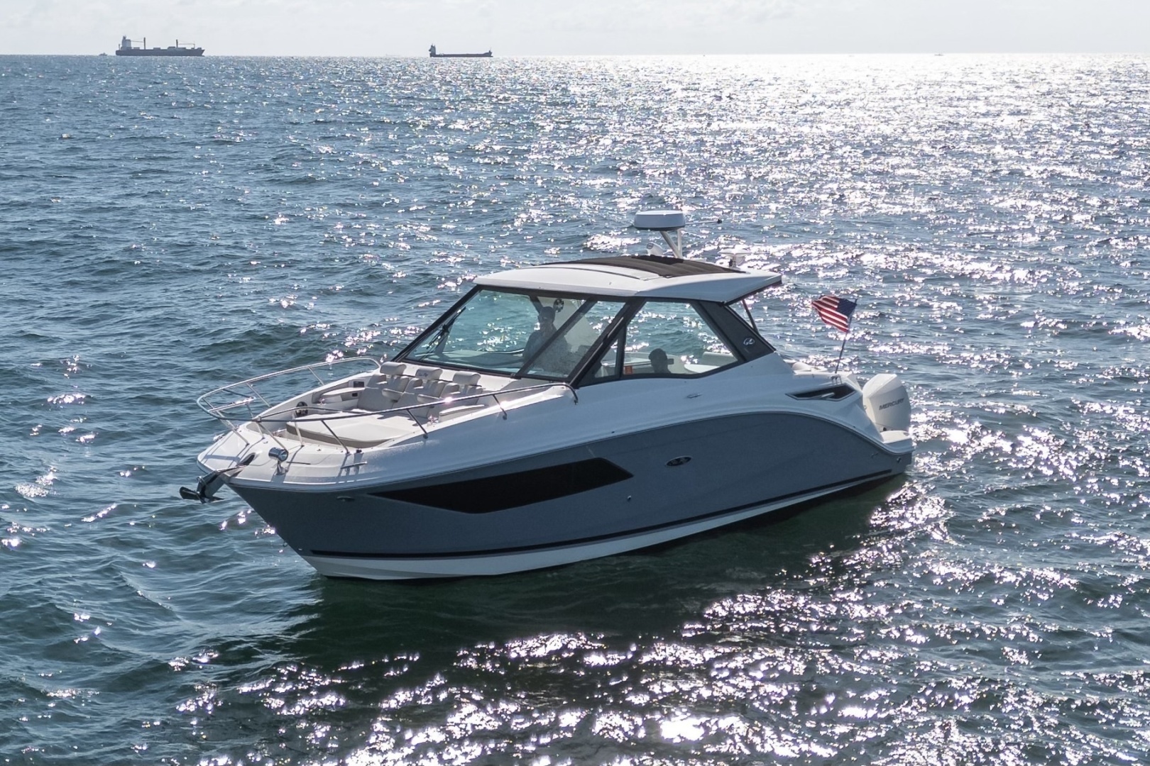 2021 32' Sea Ray photo