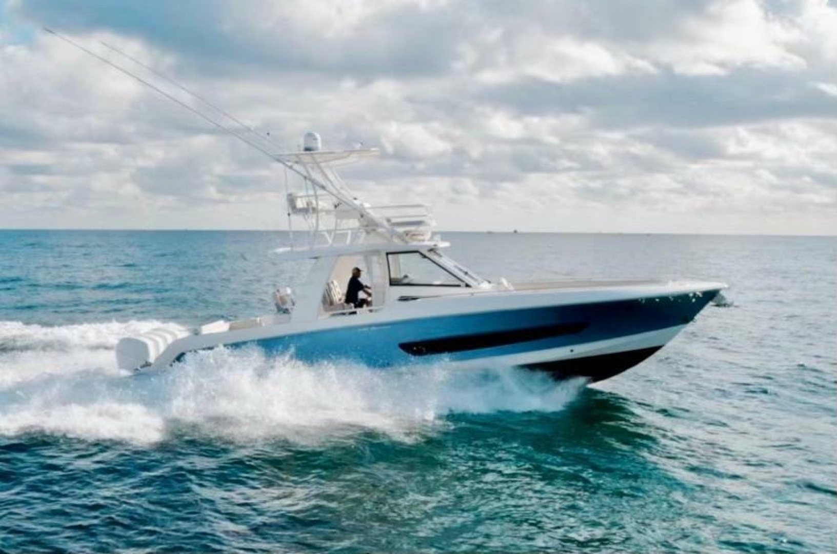 2017 42' Boston Whaler photo