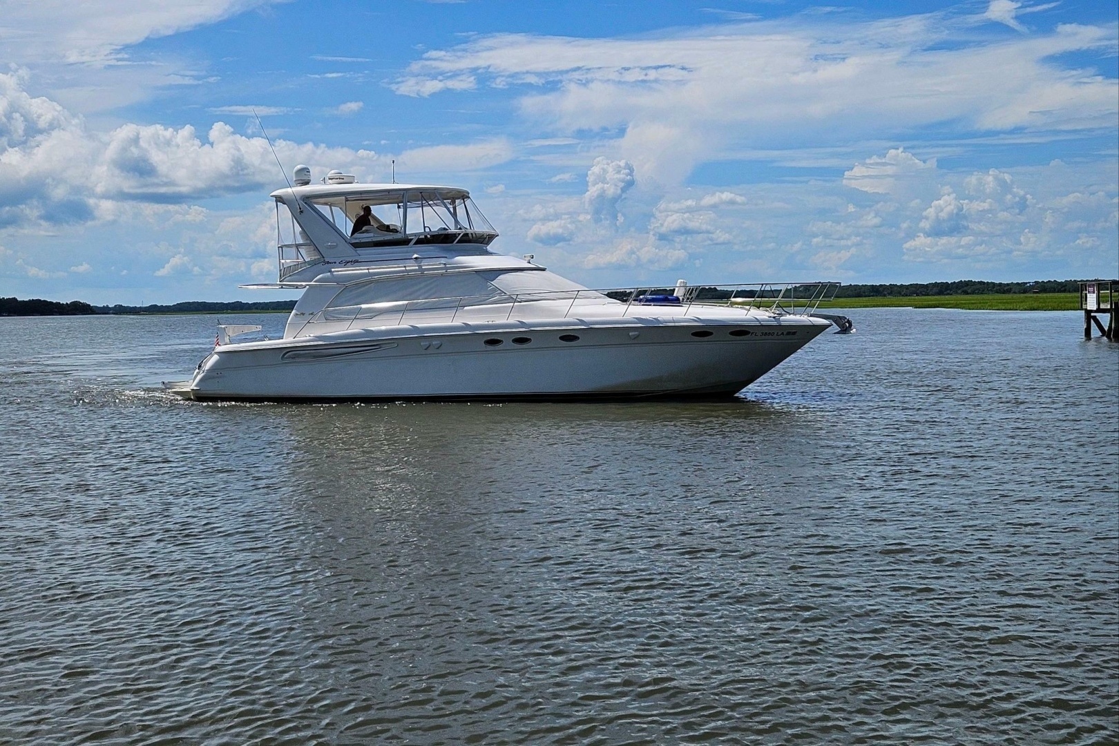 1999 48' Sea Ray photo
