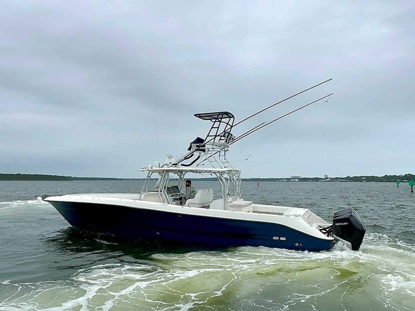 2009 41' Hydra-Sports photo