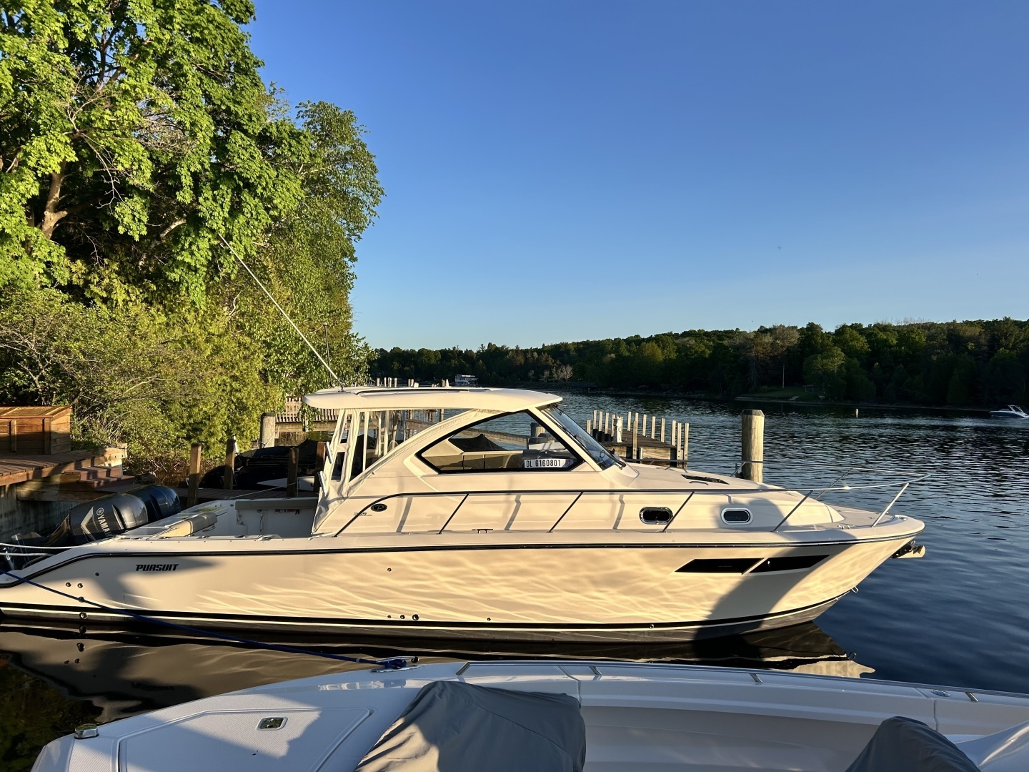 2018 35' Pursuit photo