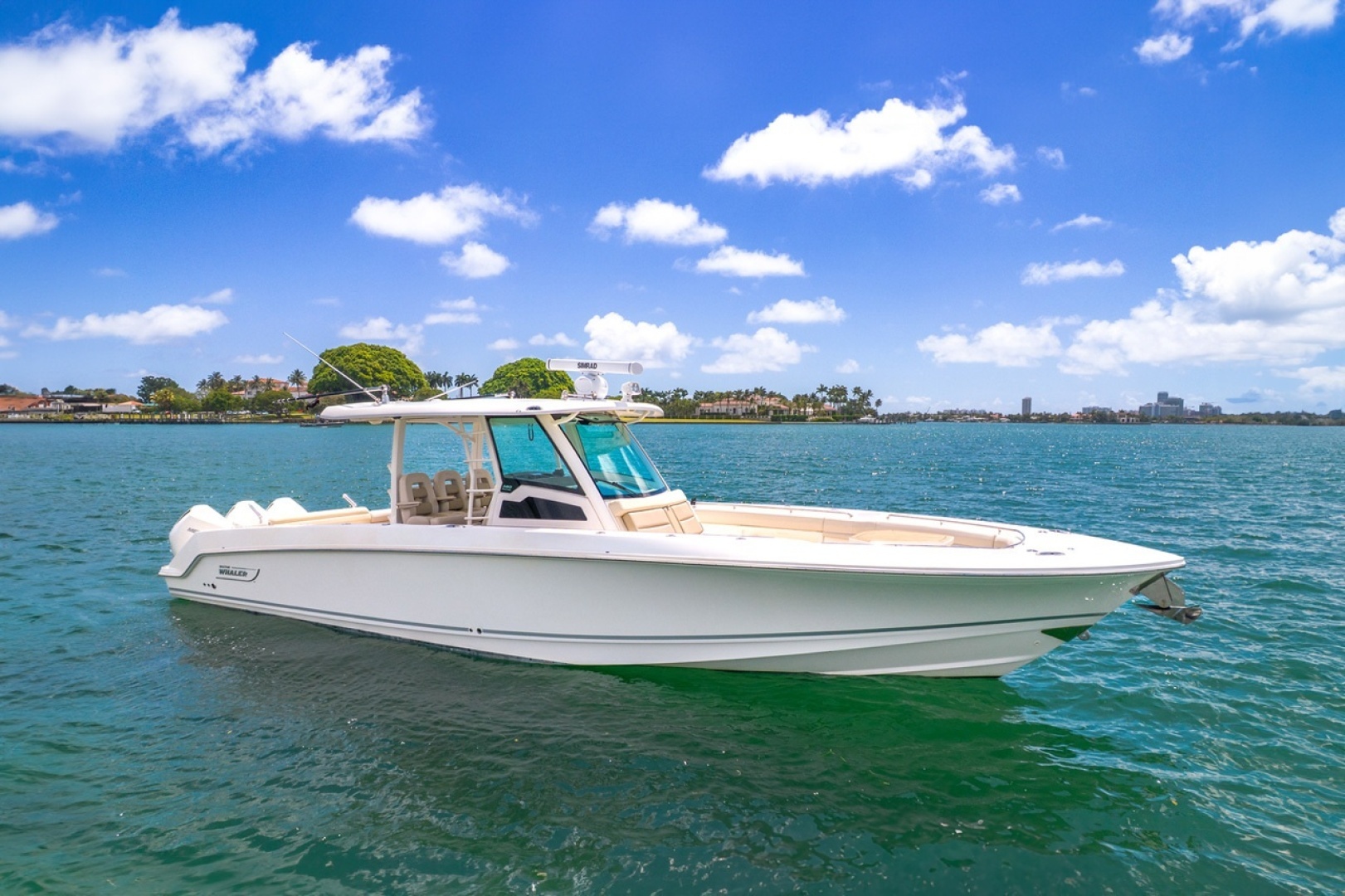 2020 38' Boston Whaler photo
