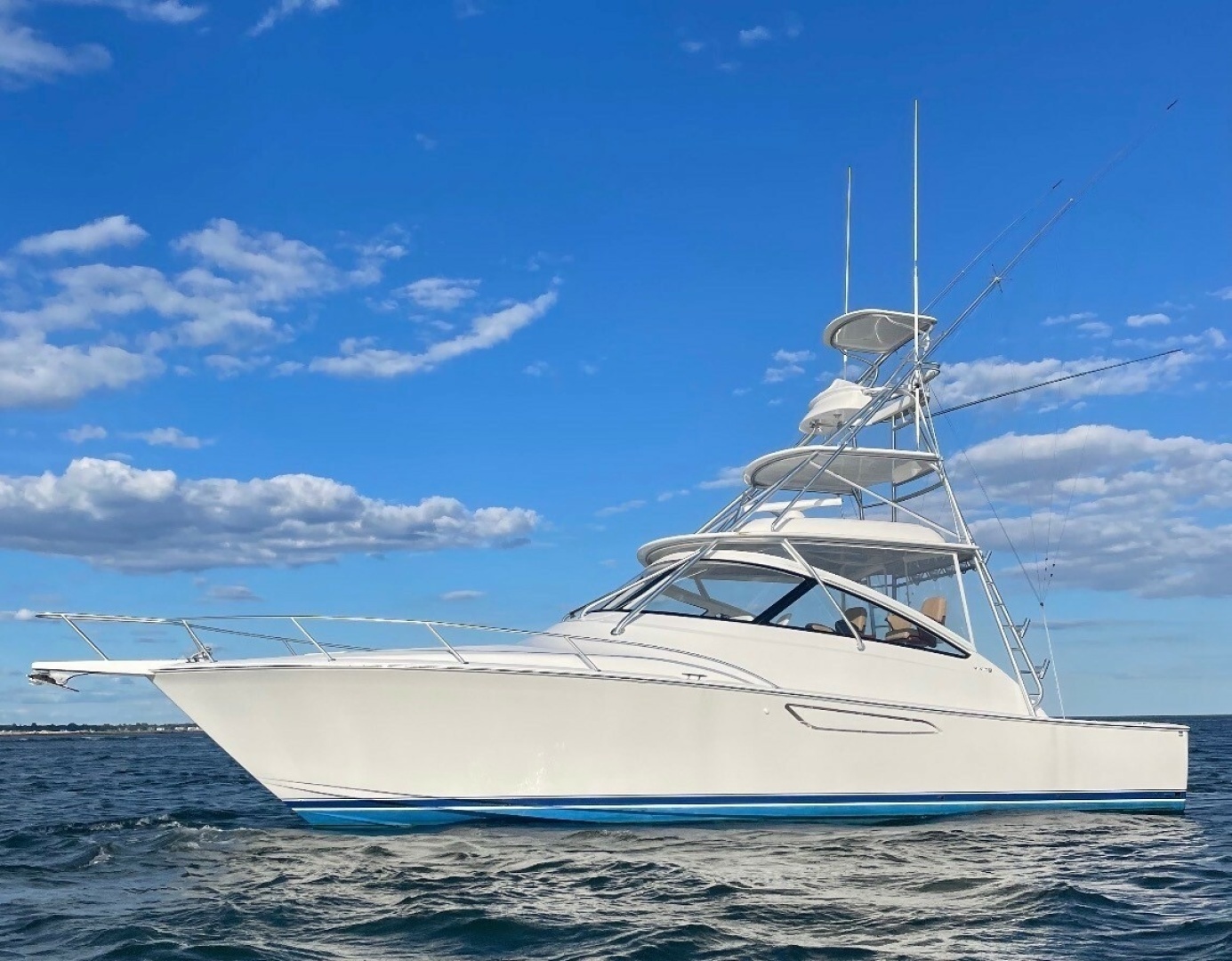 2015 42' Viking photo