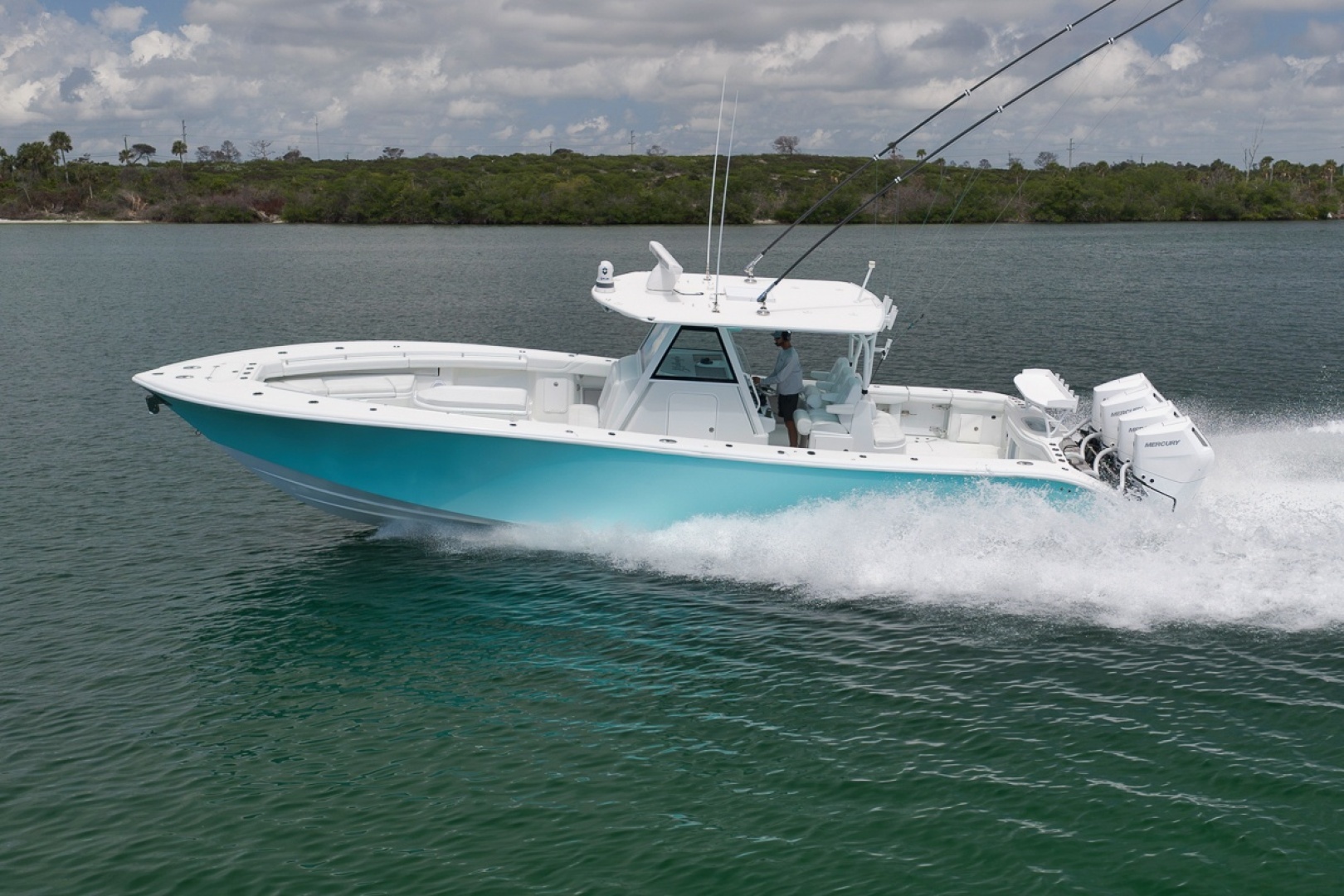 2017 39' Yellowfin photo