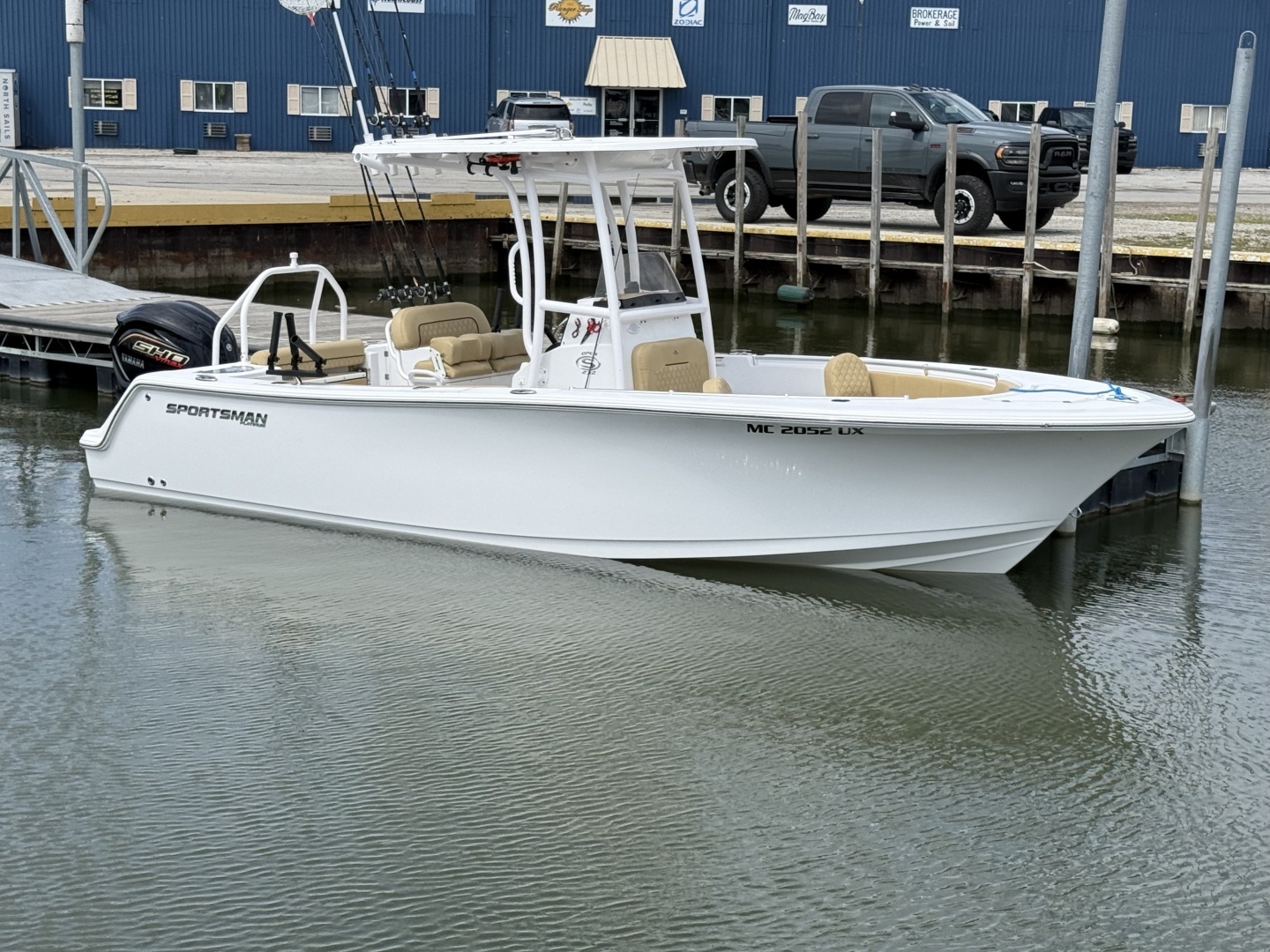 2023 23' Sportsman photo