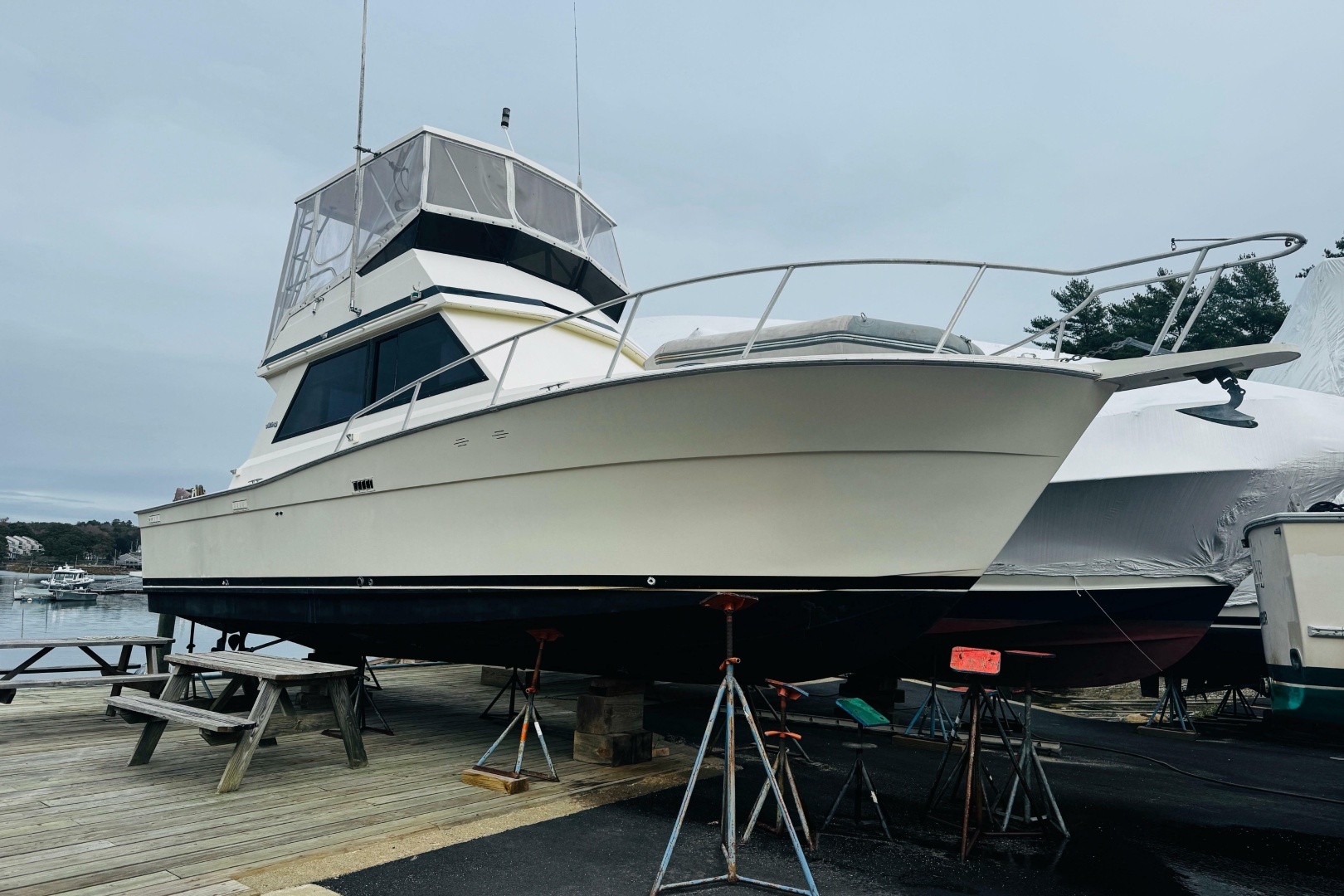 1992 35' Viking photo